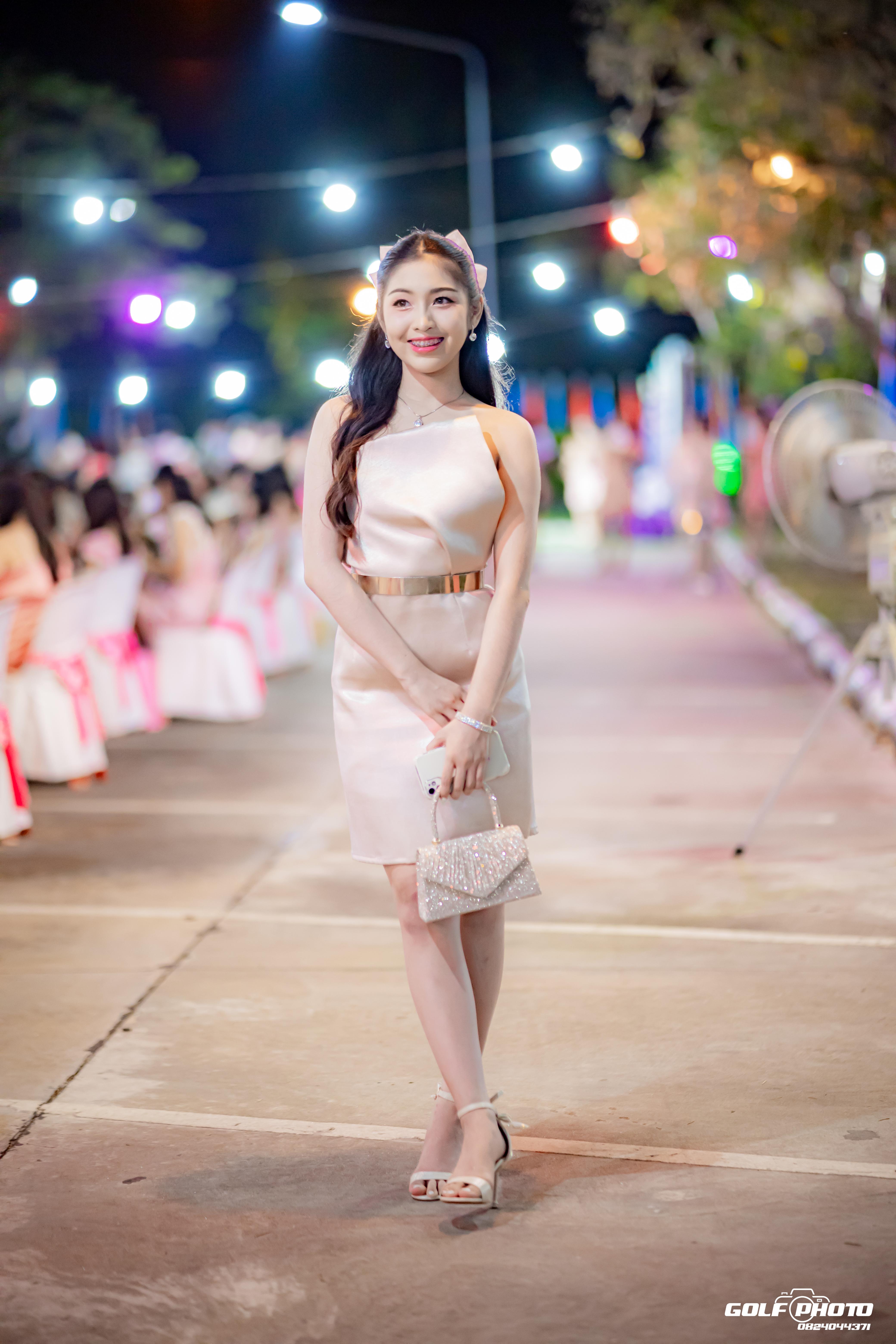 804. งานราตรีสีฟ้า