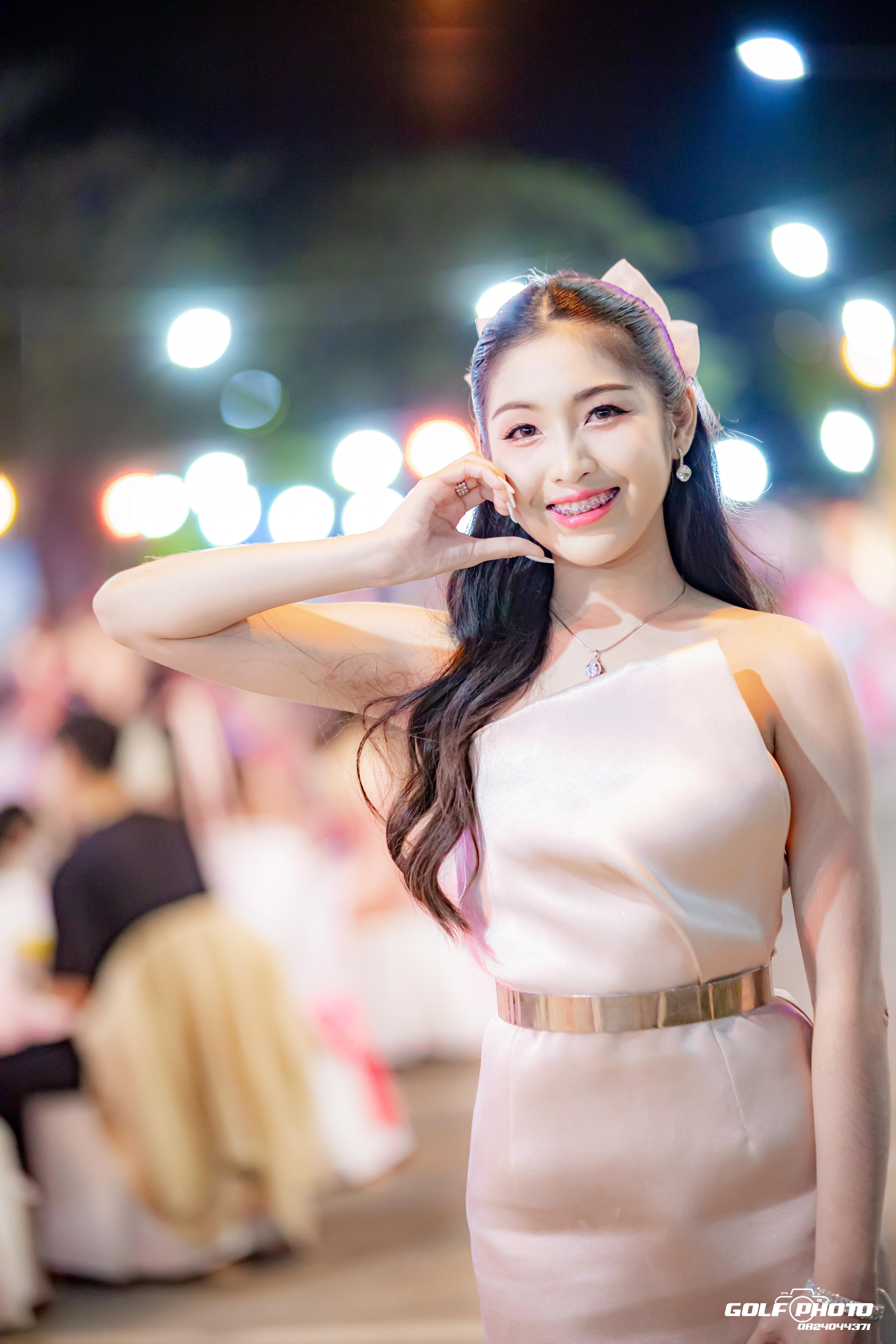 807. งานราตรีสีฟ้า