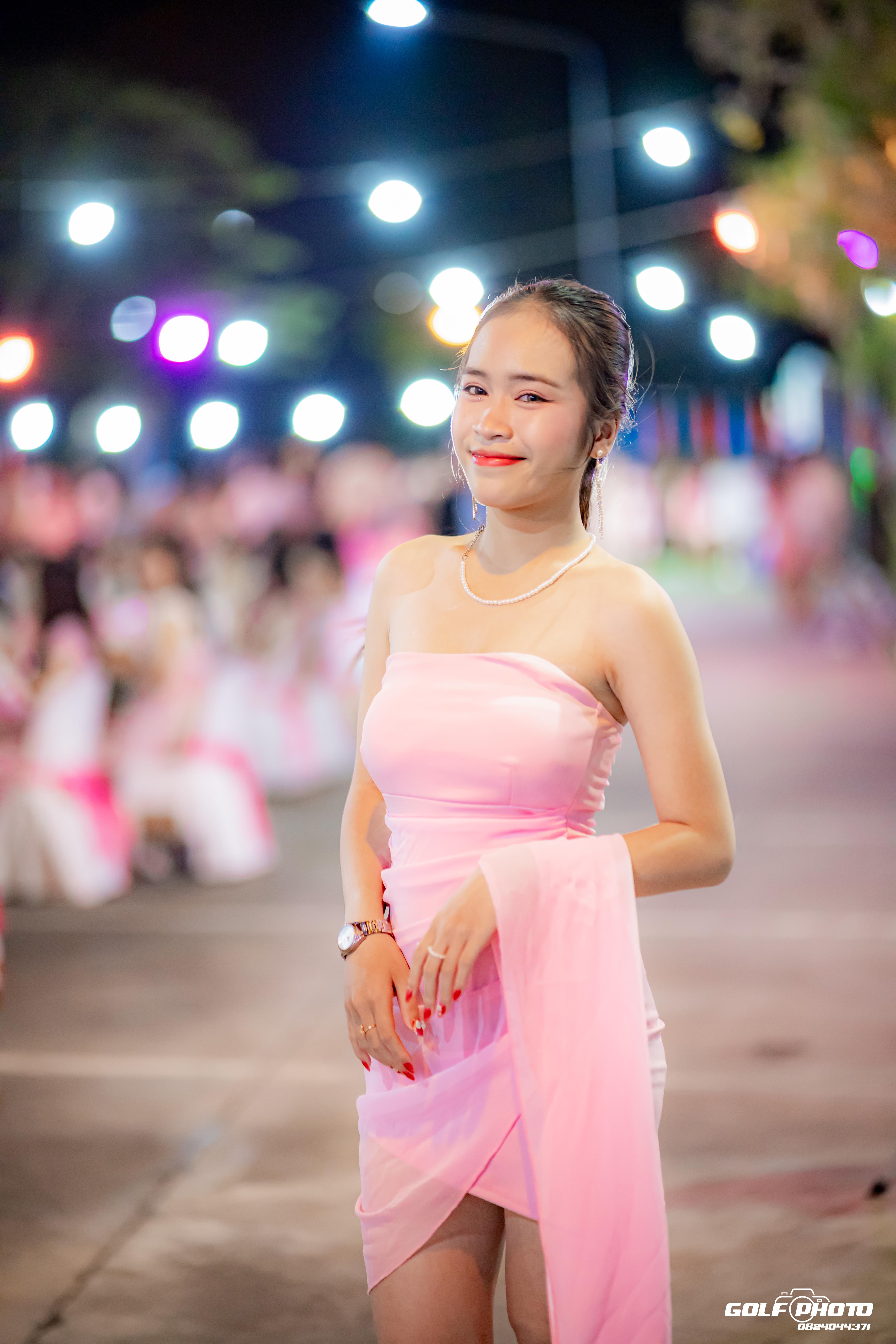 808. งานราตรีสีฟ้า