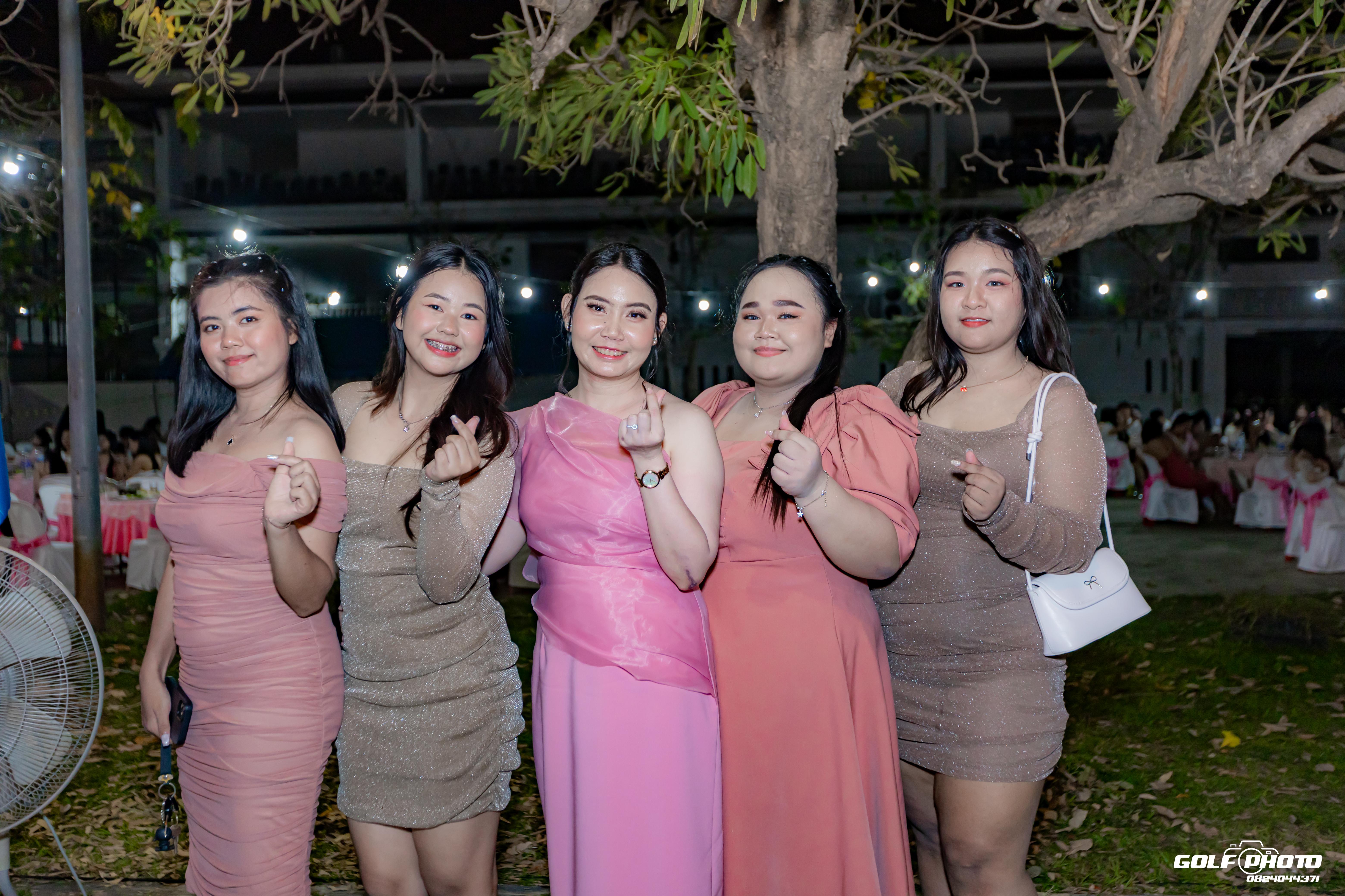 809. งานราตรีสีฟ้า
