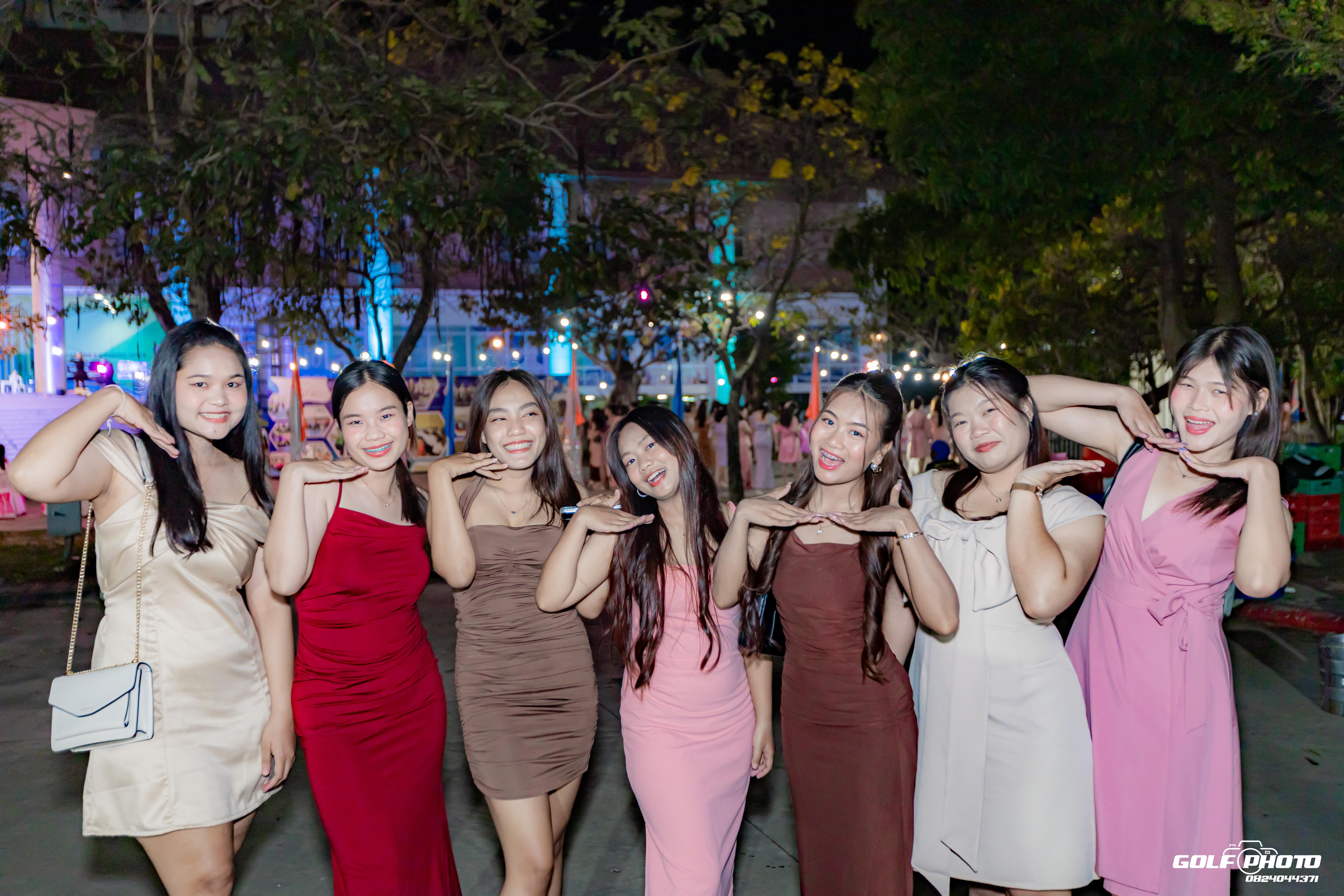 821. งานราตรีสีฟ้า