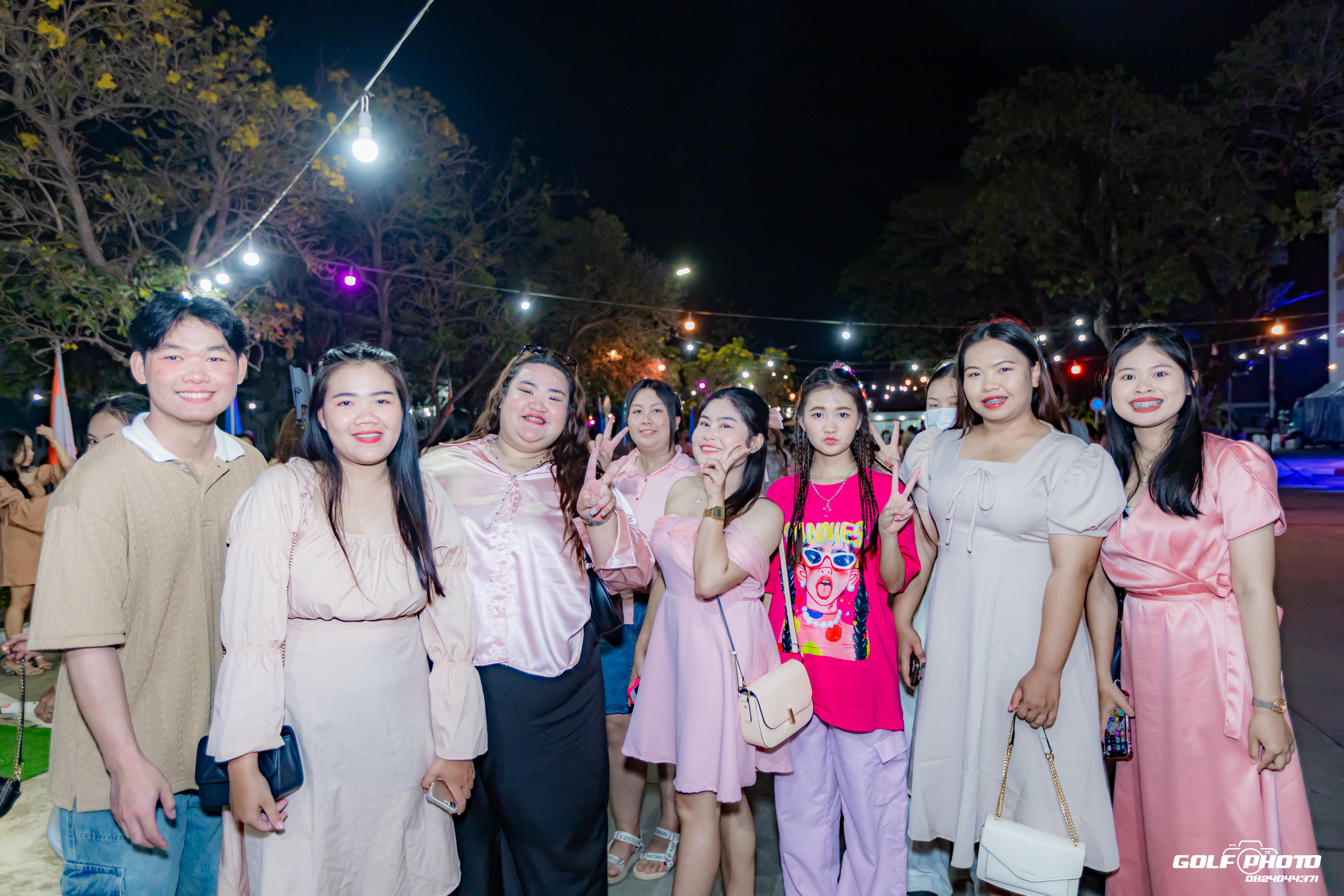 835. งานราตรีสีฟ้า
