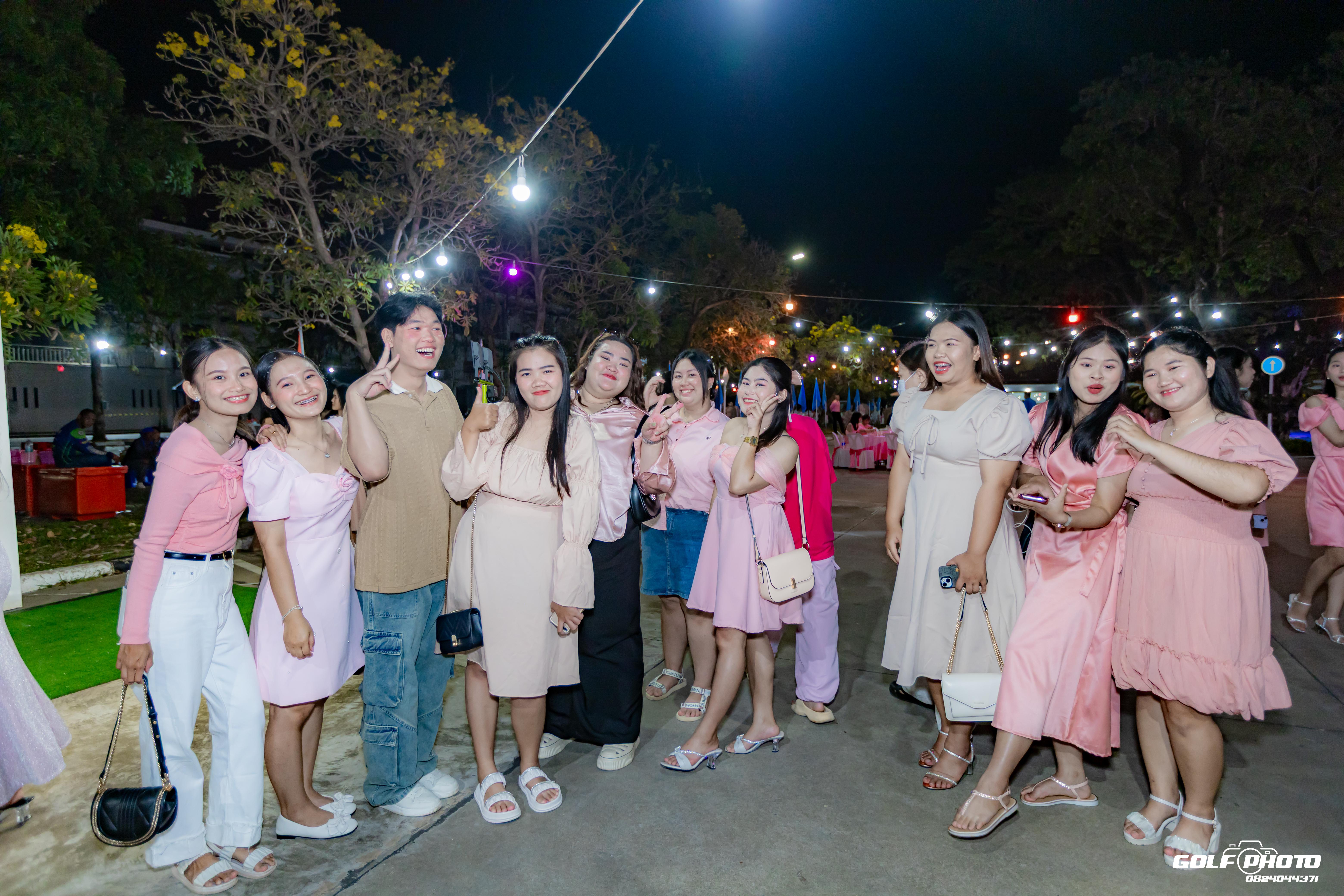 837. งานราตรีสีฟ้า