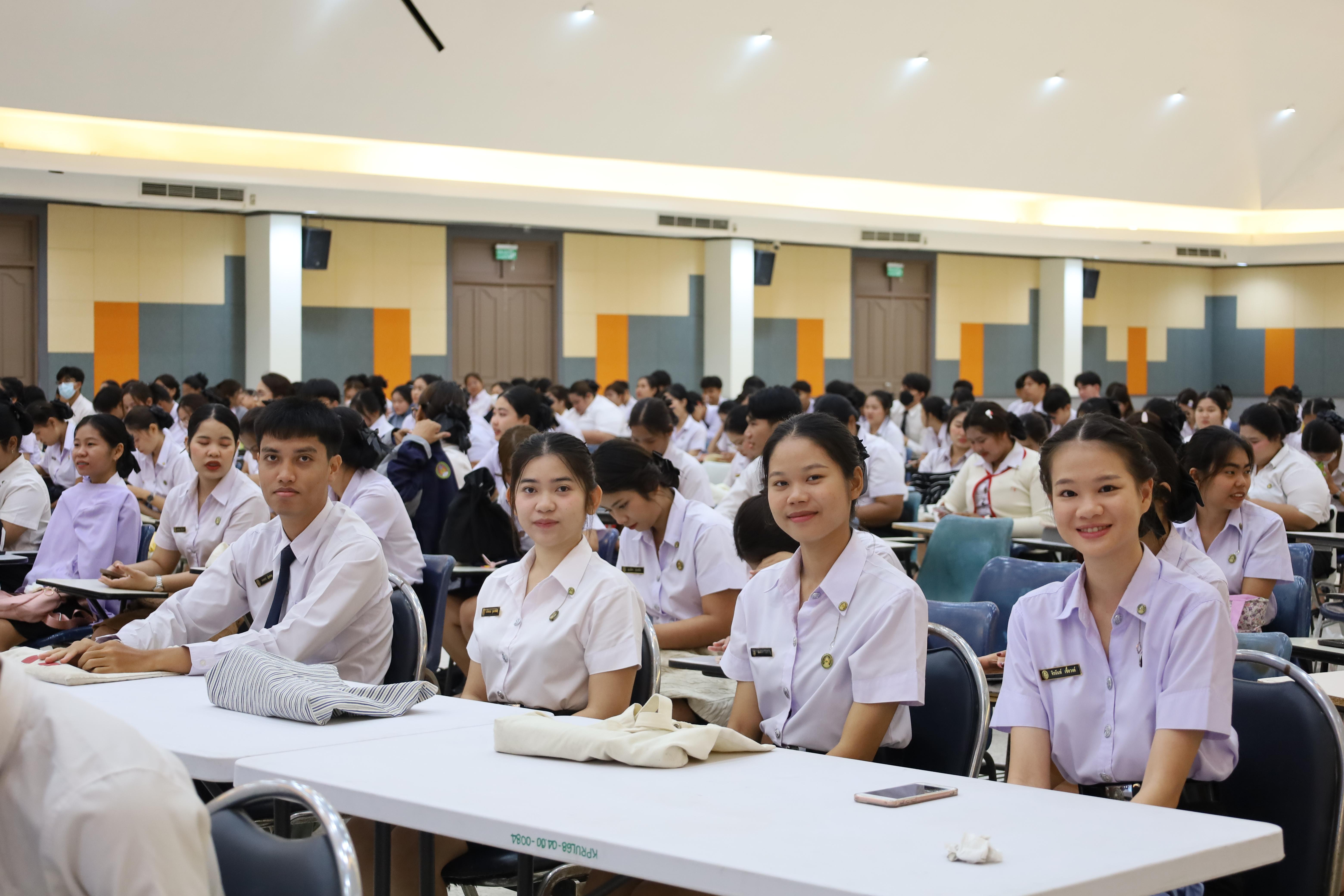 33. ปฐมนิเทศนักศึกษาก่อนออกฝึกประสบการณ์วิชาชีพครู ประจำปีการศึกษา 2567