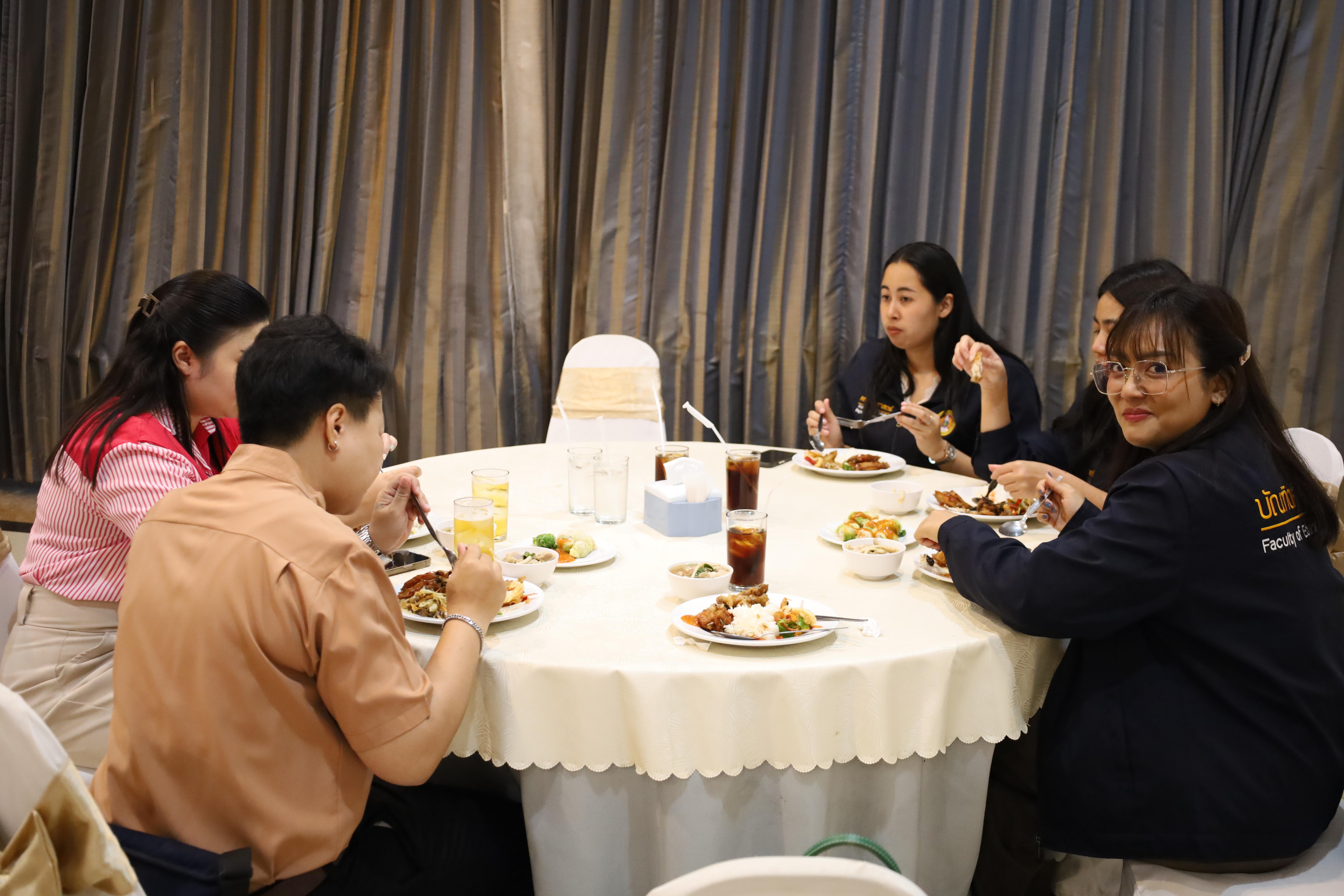 12. กิจกรรมไหว้ครู สู่ขวัญน้อง การบริหารการศึกษา ประจำปีการศึกษา 2568
