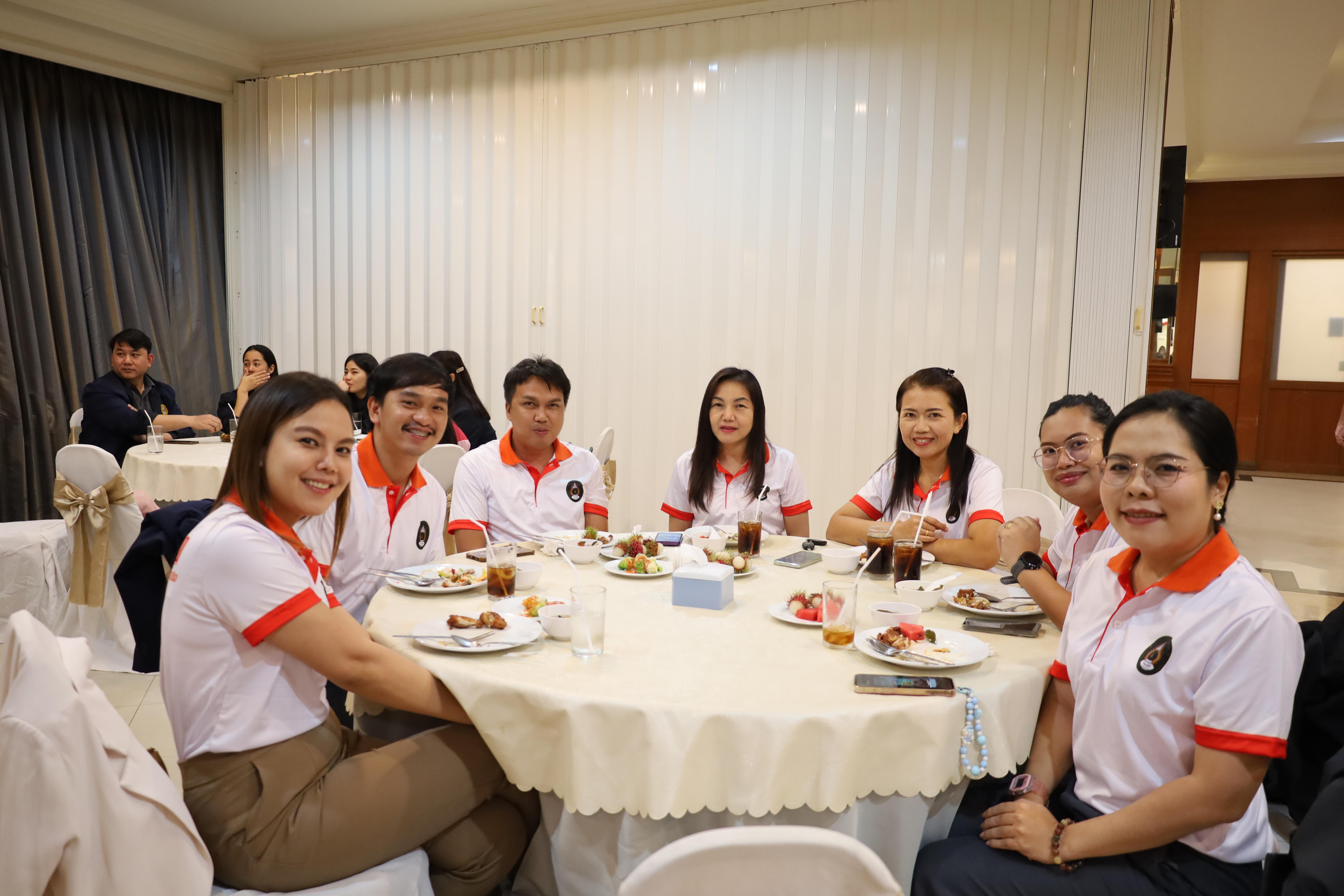 21. กิจกรรมไหว้ครู สู่ขวัญน้อง การบริหารการศึกษา ประจำปีการศึกษา 2568