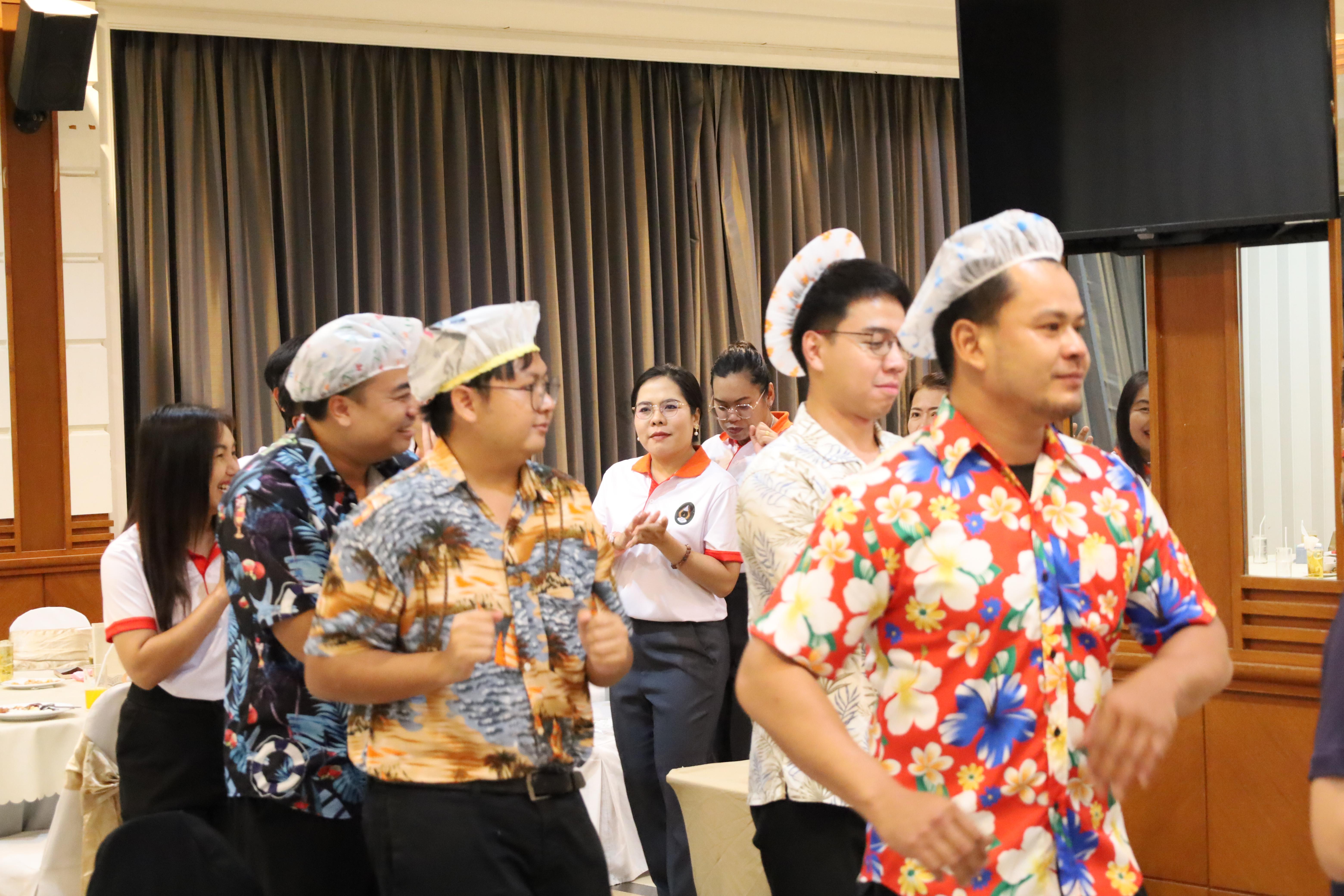 38. กิจกรรมไหว้ครู สู่ขวัญน้อง การบริหารการศึกษา ประจำปีการศึกษา 2568