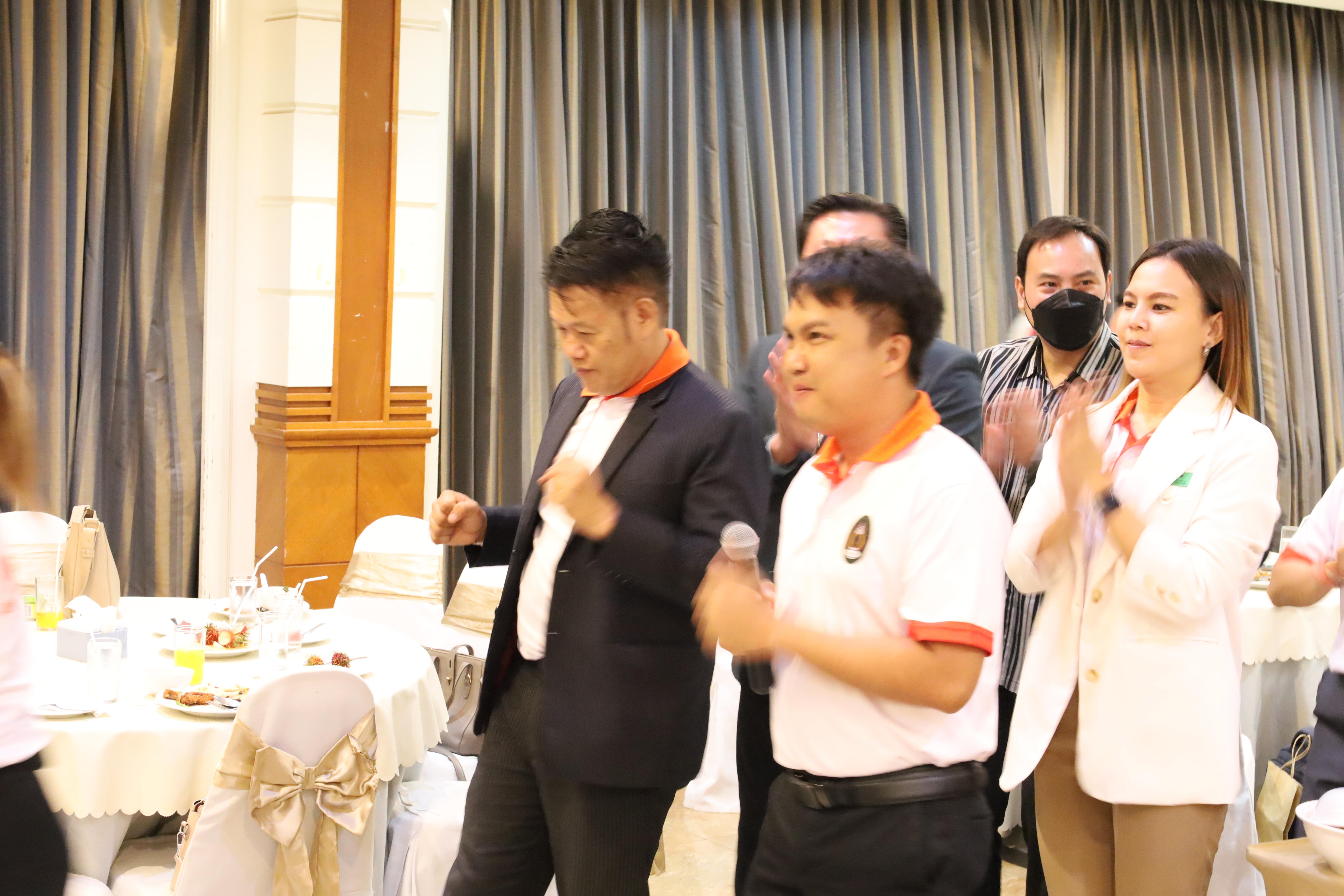 99. กิจกรรมไหว้ครู สู่ขวัญน้อง การบริหารการศึกษา ประจำปีการศึกษา 2568