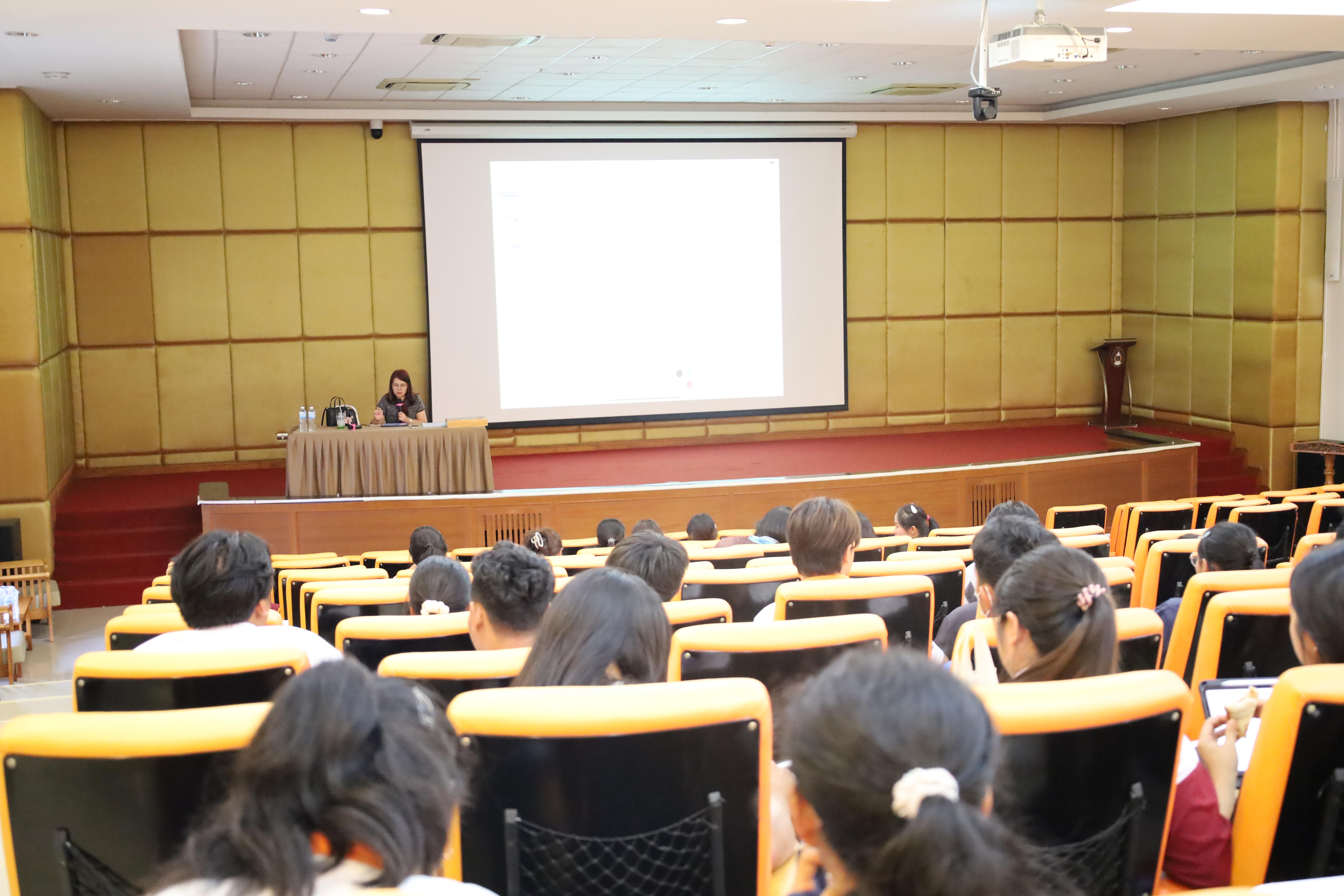 19. กิจกรรมเตรียมความพร้อมก่อนสอบใบประกอบวิชาชีพครู