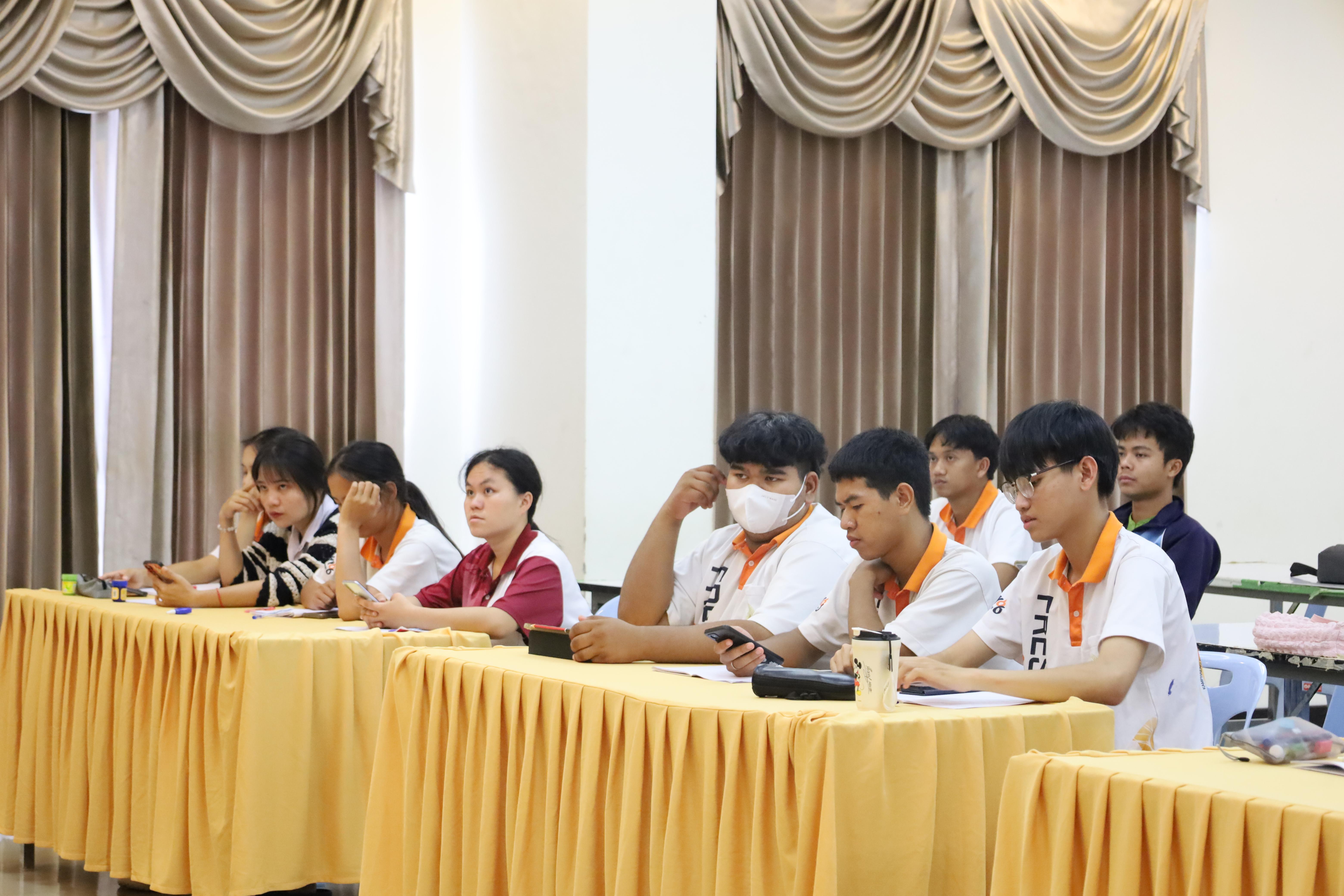 24. กิจกรรมเตรียมความพร้อมก่อนสอบใบประกอบวิชาชีพครู