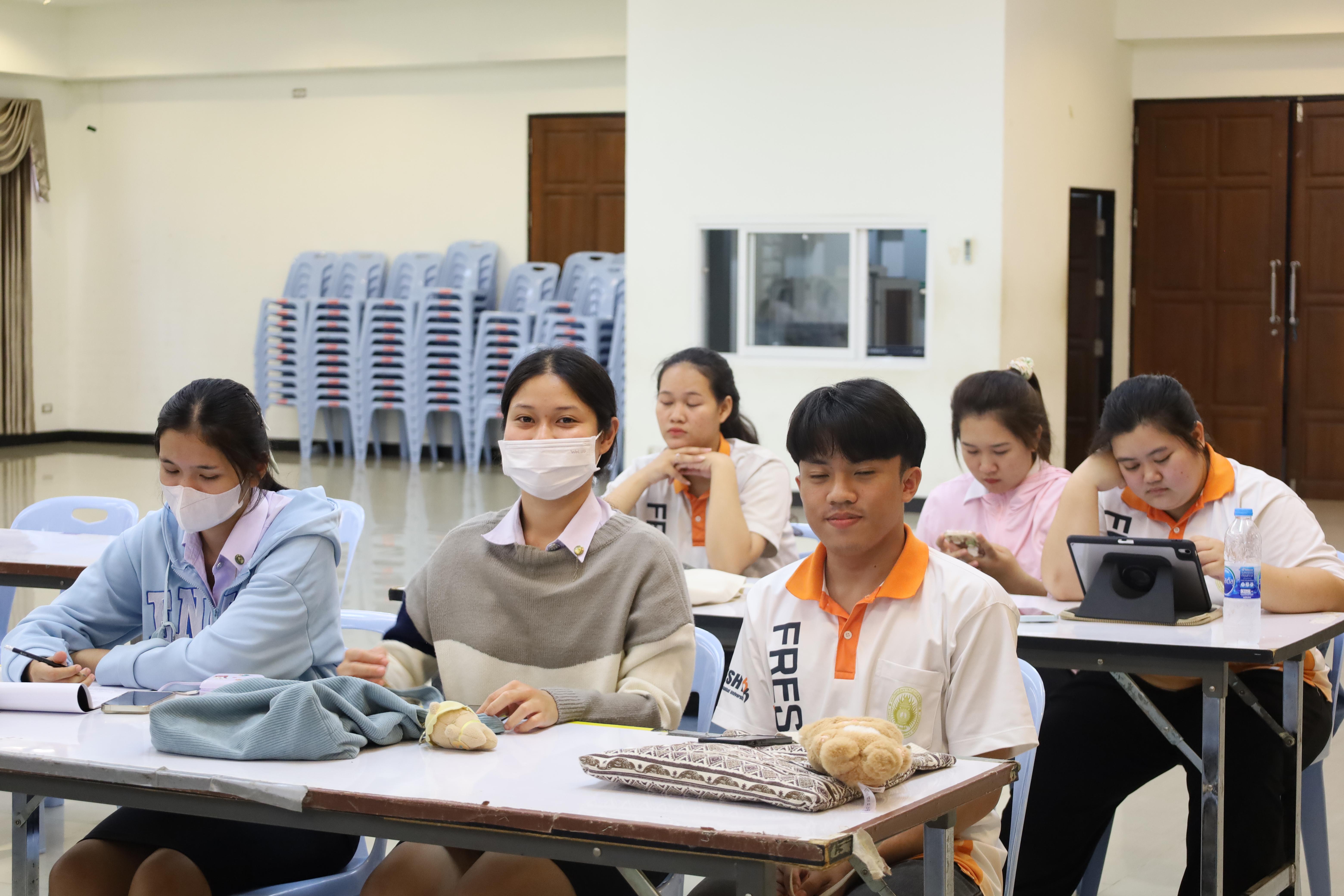 35. กิจกรรมเตรียมความพร้อมก่อนสอบใบประกอบวิชาชีพครู