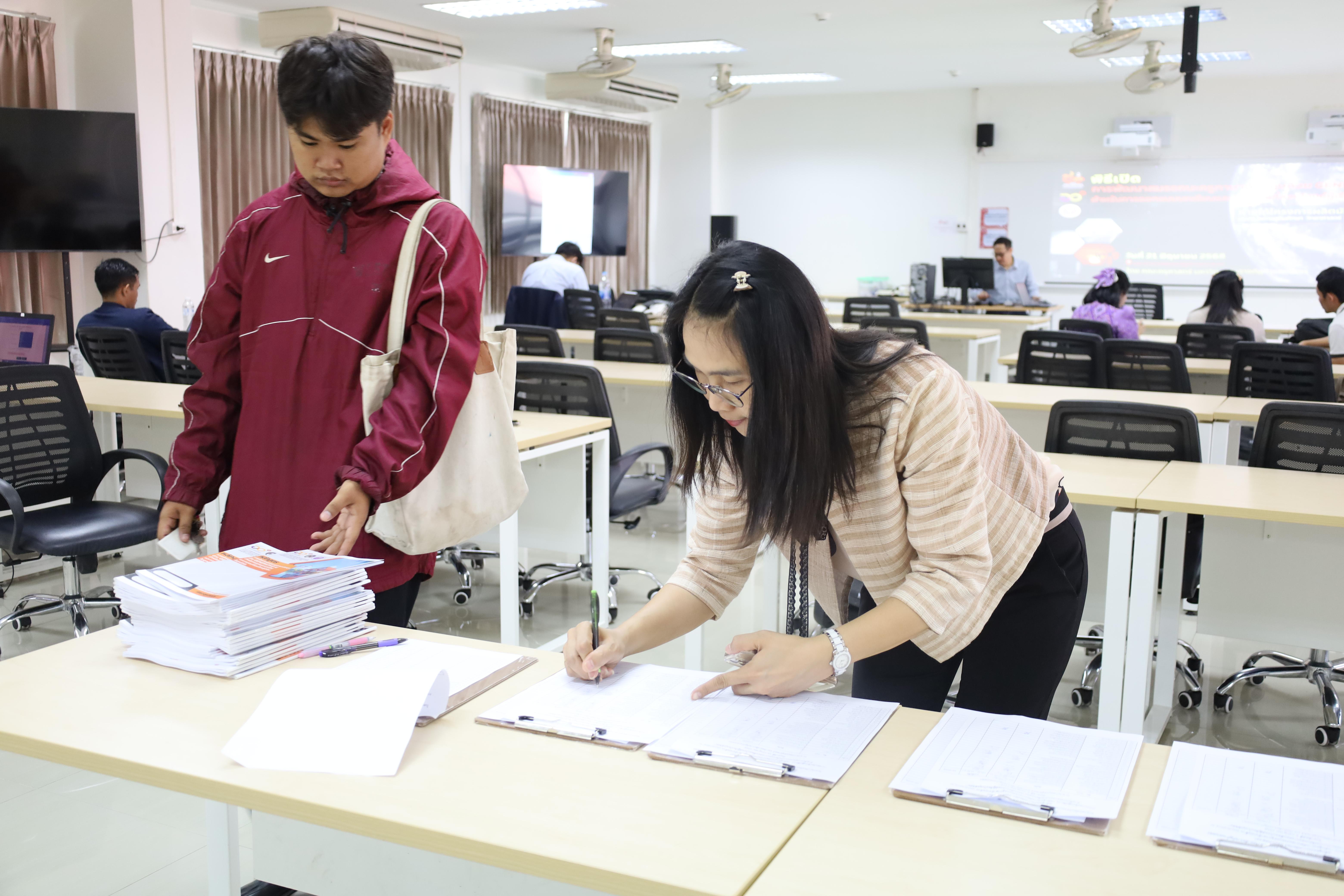 3. อบรมหลักสูตรการพัฒนาสมรรถนะครูภาษาอังกฤษด้วย Generative AI