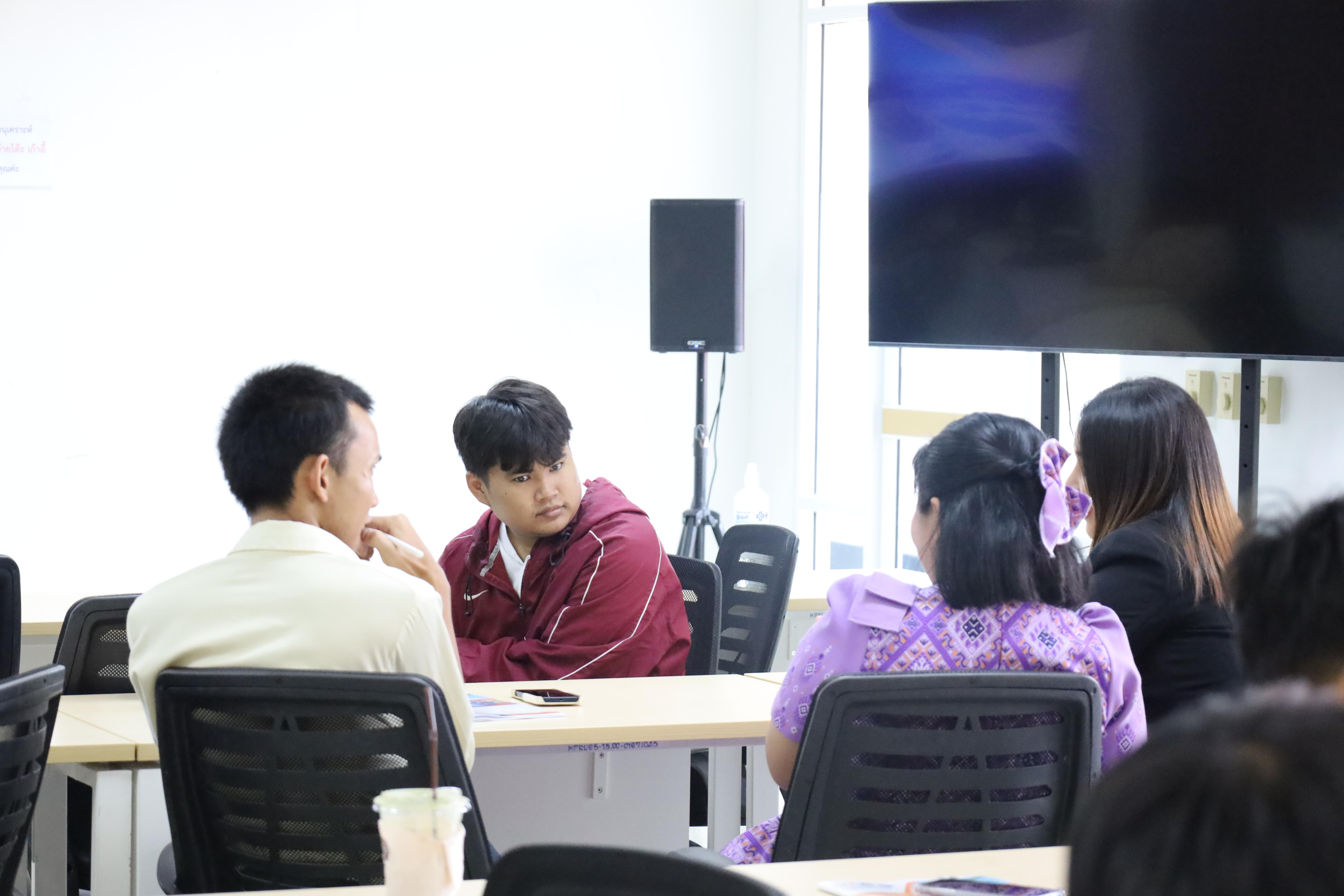 66. อบรมหลักสูตรการพัฒนาสมรรถนะครูภาษาอังกฤษด้วย Generative AI