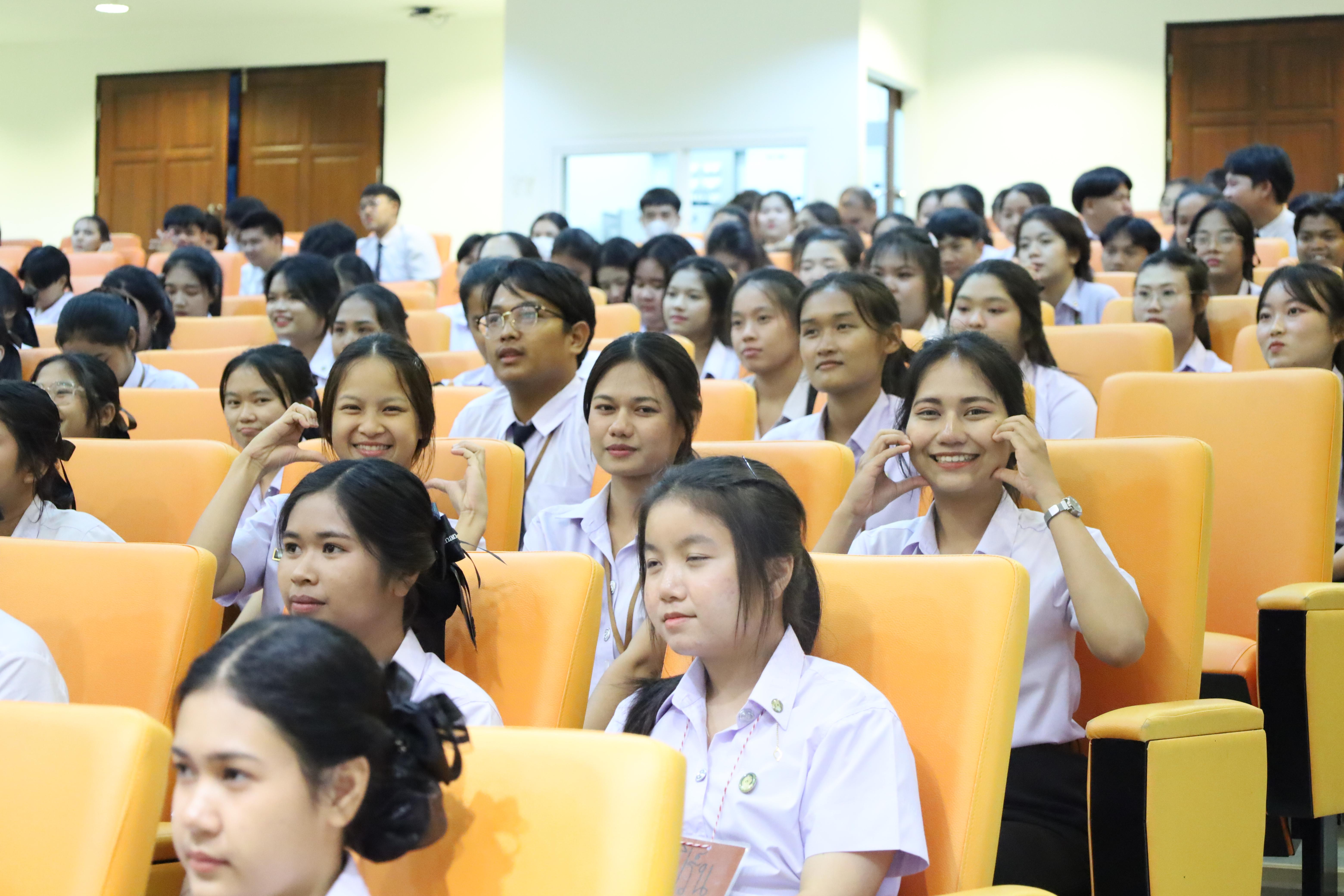 50. กิจกรรมปฐมนิเทศเตรียมความพร้อม นักศึกษาโปรแกรมวิชาสังคมศึกษา ปีการศึกษา2568 และแนะนำหลักสูตร