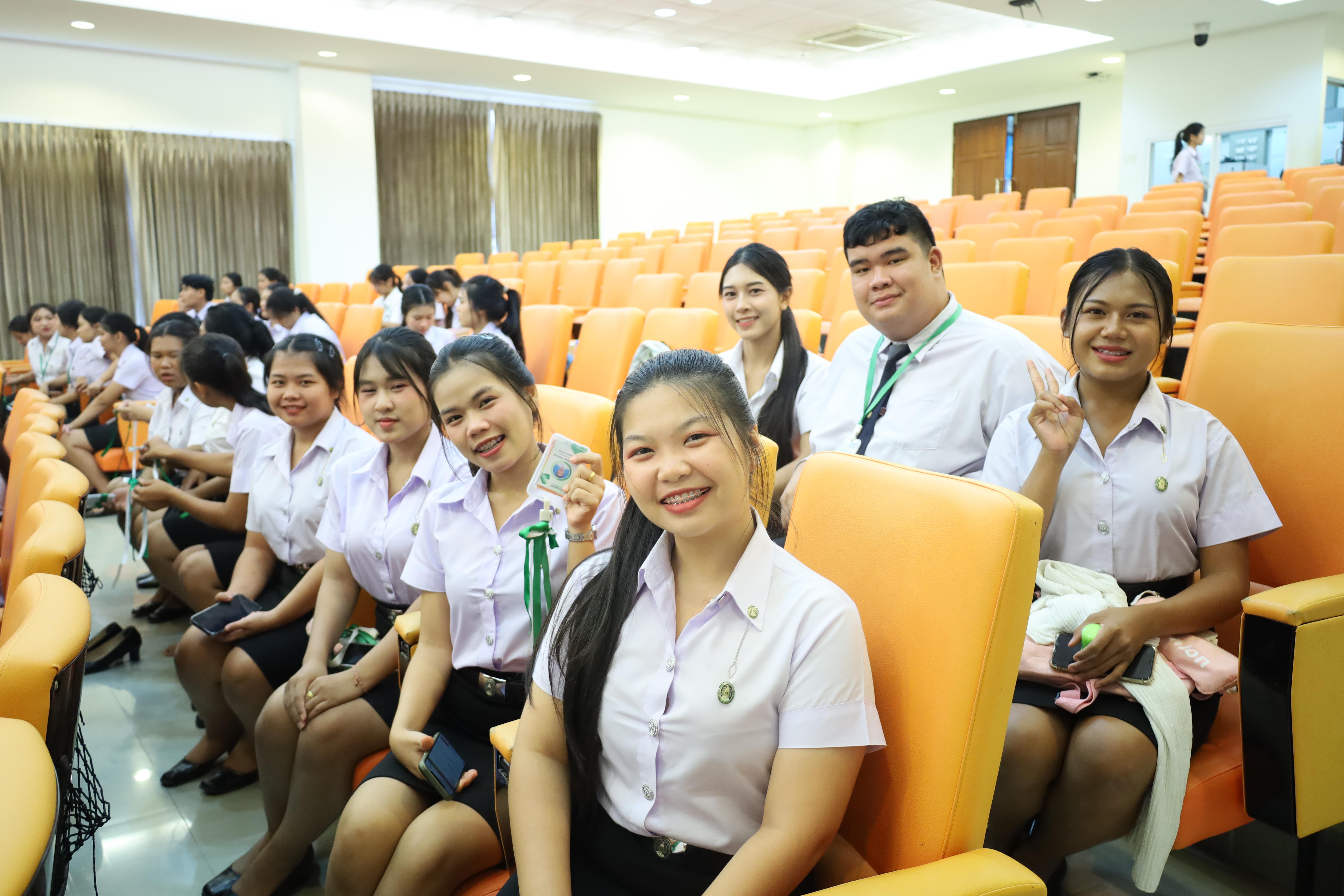 137. โครงการเตรียมความพร้อมนักศึกษาใหม่โปรแกรมวิชาภาษาไทย ปีการศึกษา2568
