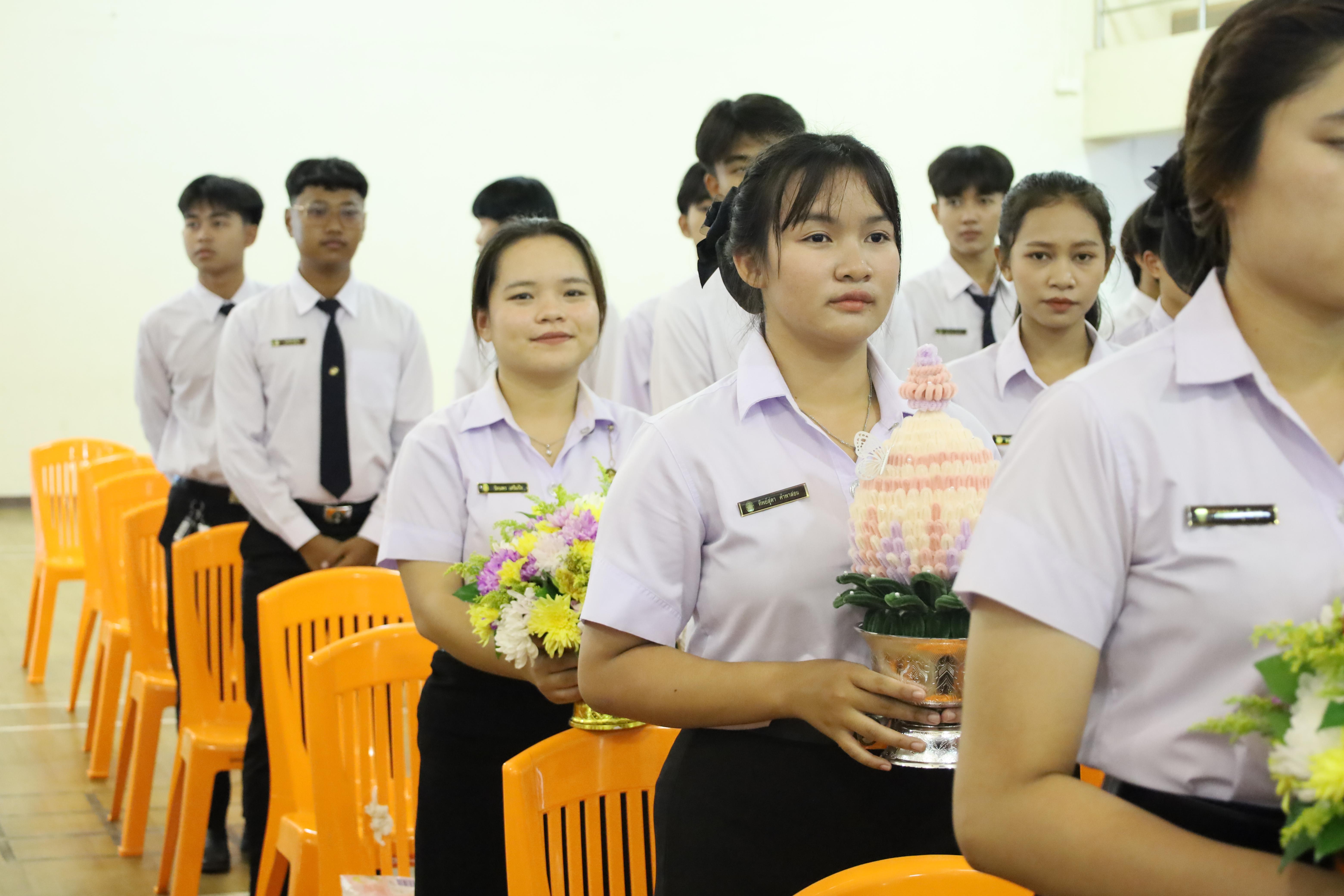 32. พิธีไหว้ครูโปรแกรมวิชาพลศึกษา