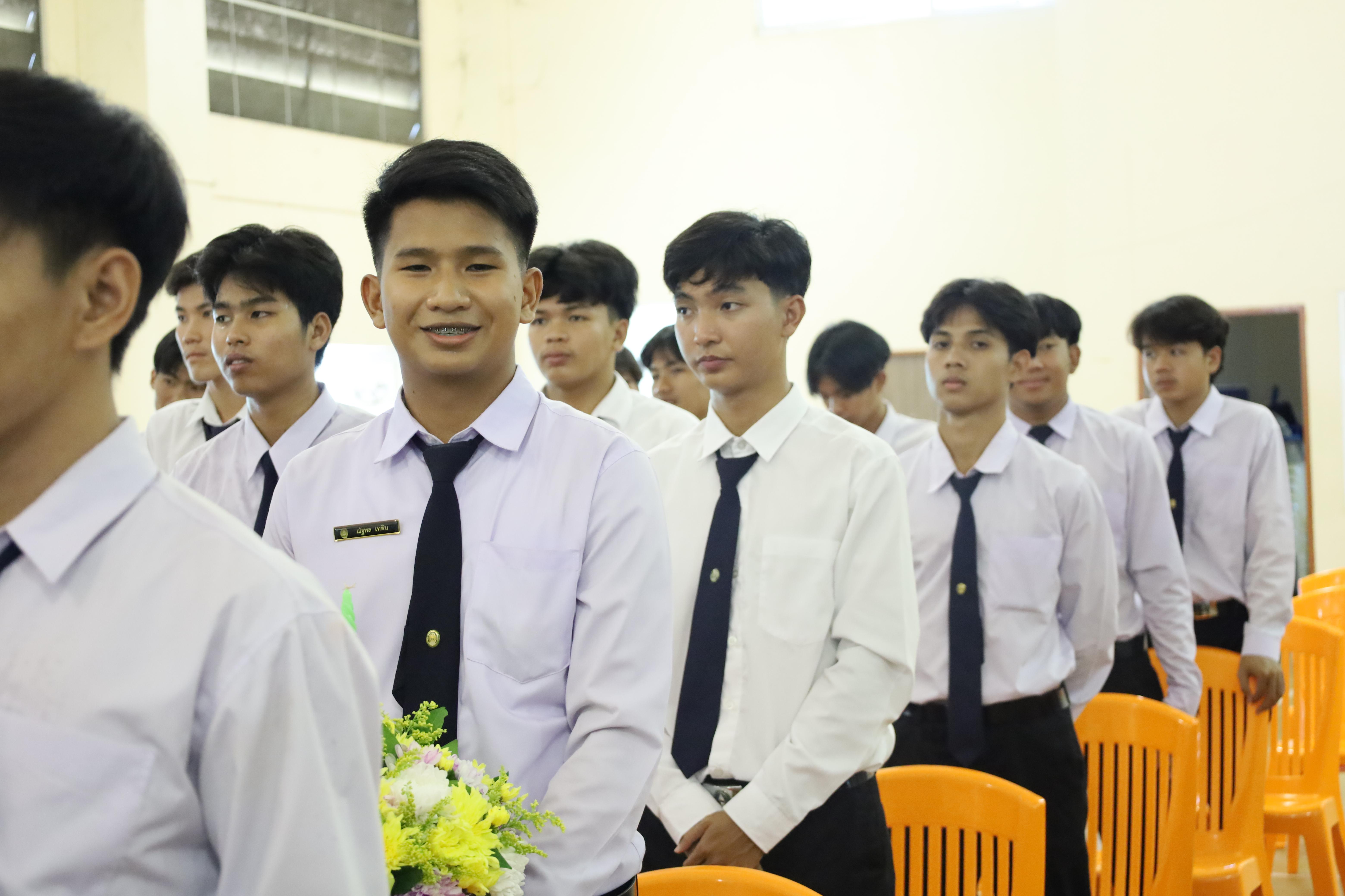 40. พิธีไหว้ครูโปรแกรมวิชาพลศึกษา