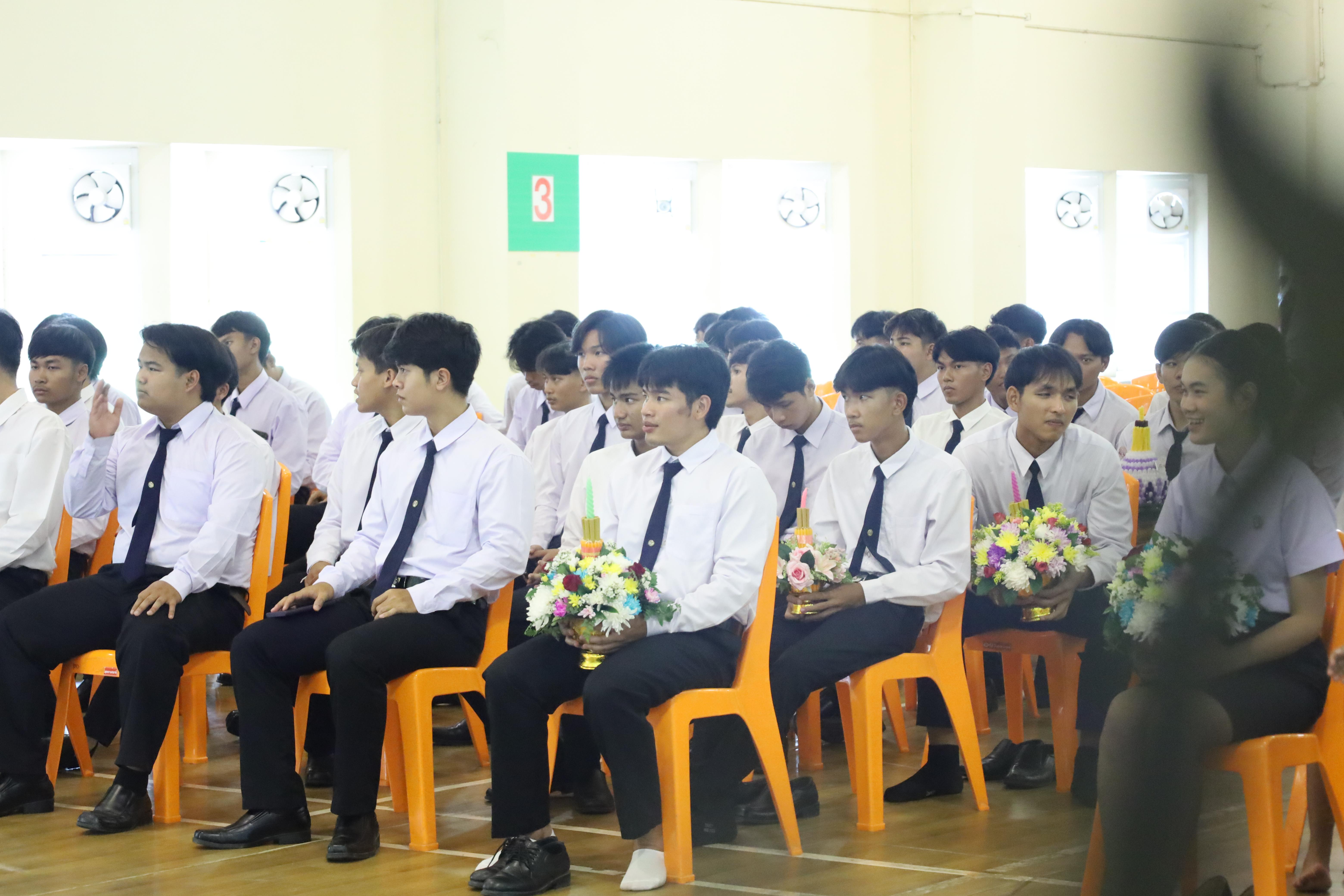 51. พิธีไหว้ครูโปรแกรมวิชาพลศึกษา