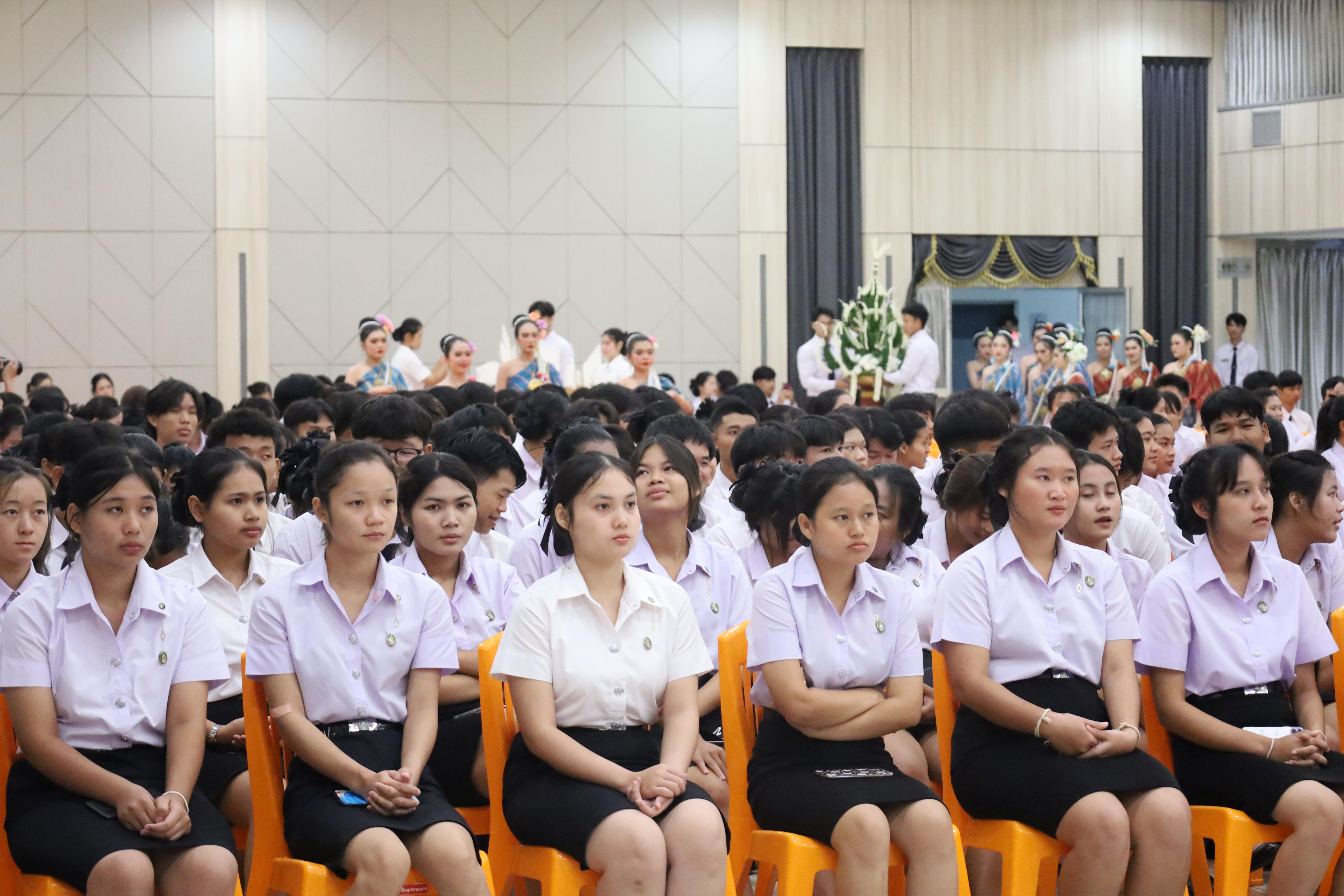 13. กิจกรรมปฐมนิเทศนักศึกษาใหม่คณะครุศาสตร์