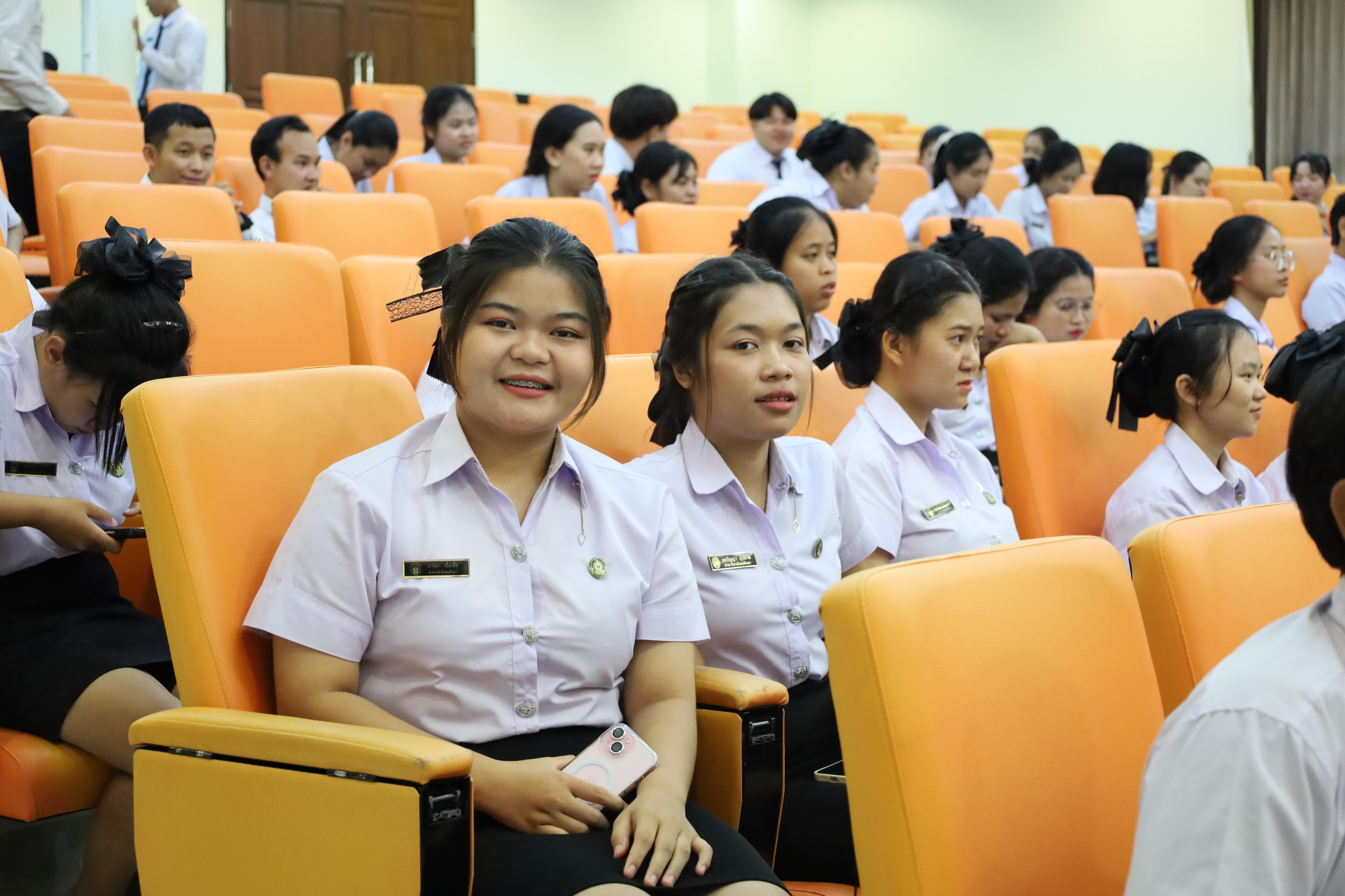 54. พิธีไหว้ครูโปรแกรมวิชาสังคมศึกษา