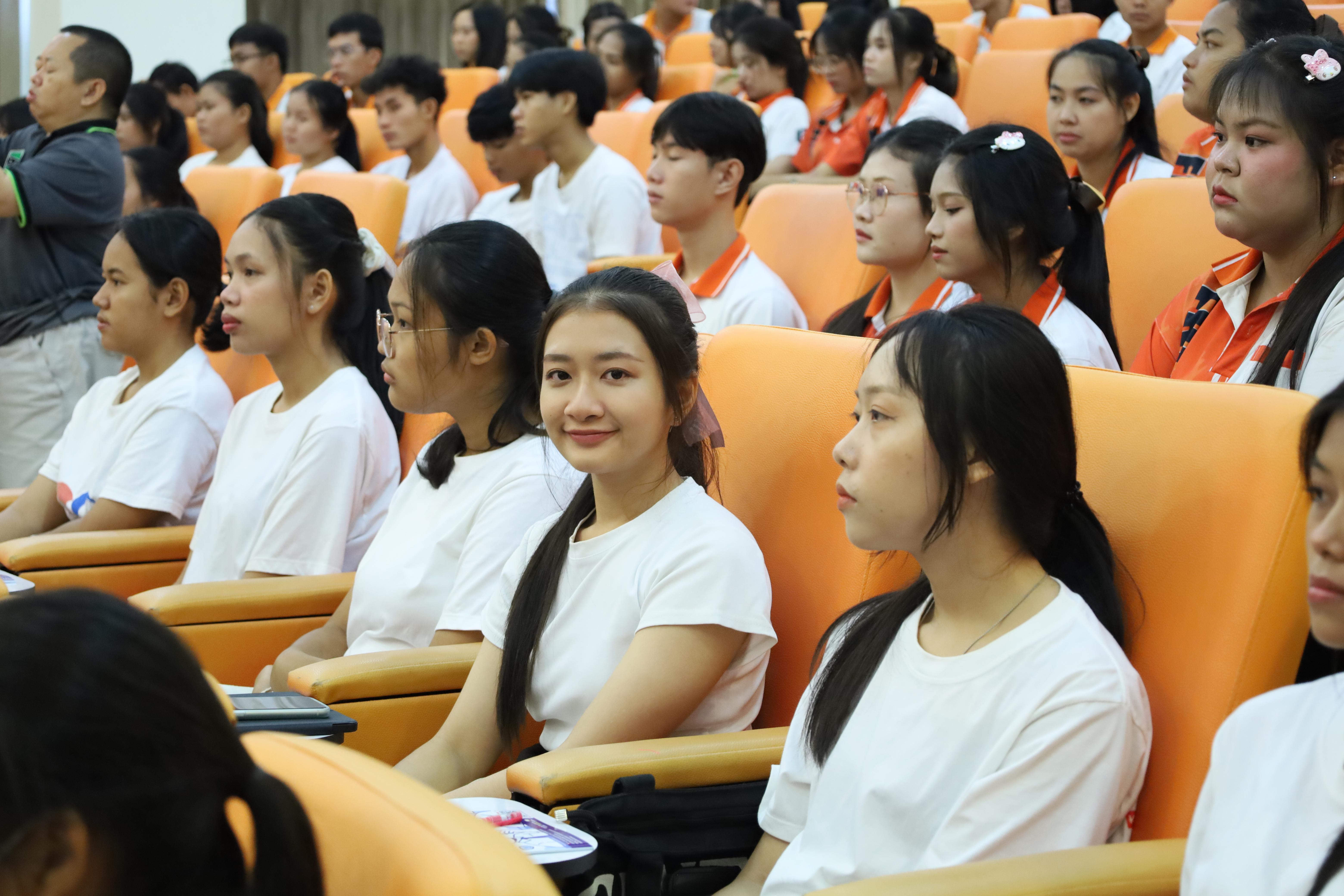 39. สัมมนาวิชาการ"บุหรี่ไฟฟ้าในสถานศึกษา"