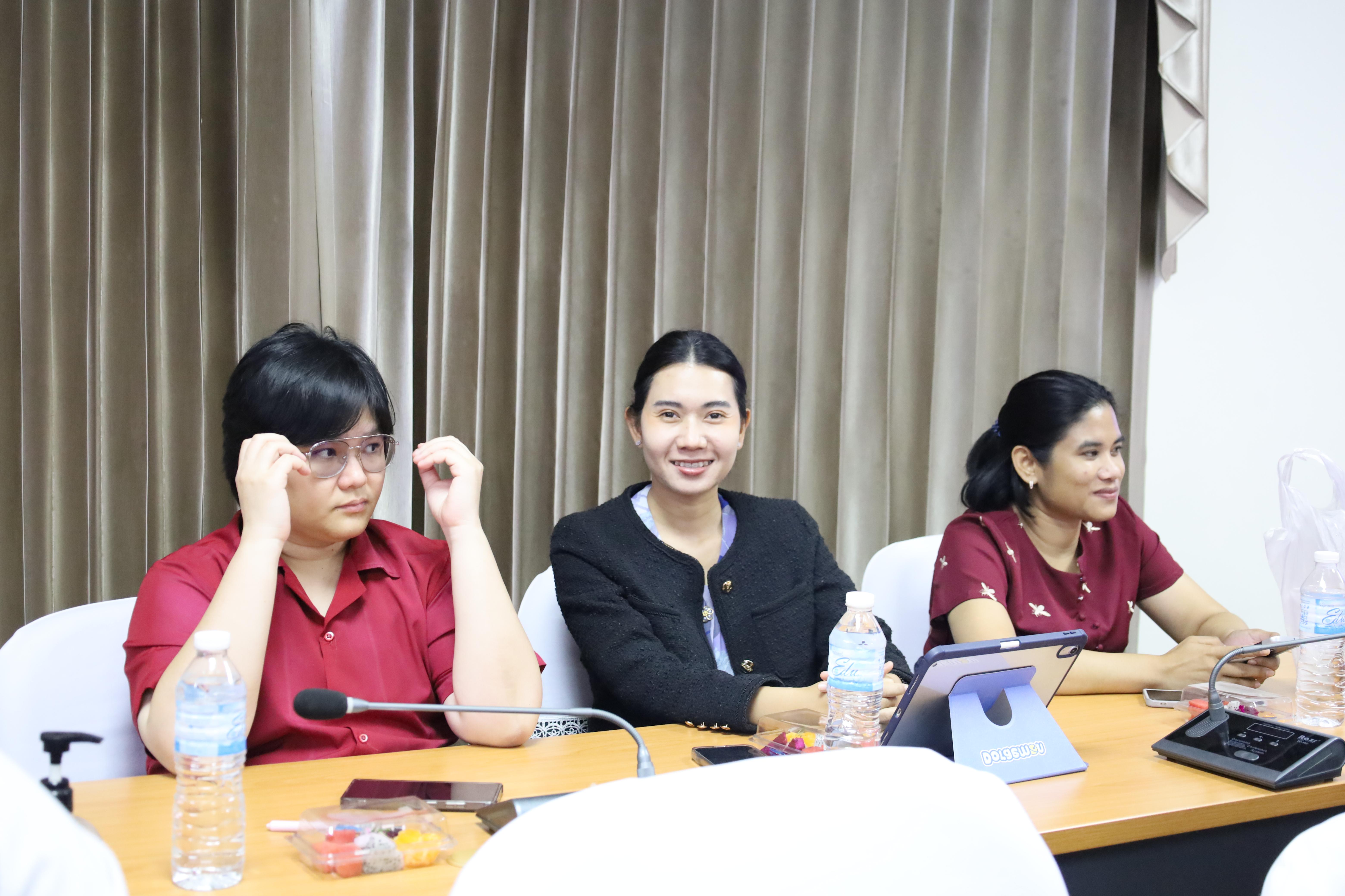 22. ผู้ทรงคุณวุฒิสภาวิชาการ พบอาจารย์คณะครุศาสตร์