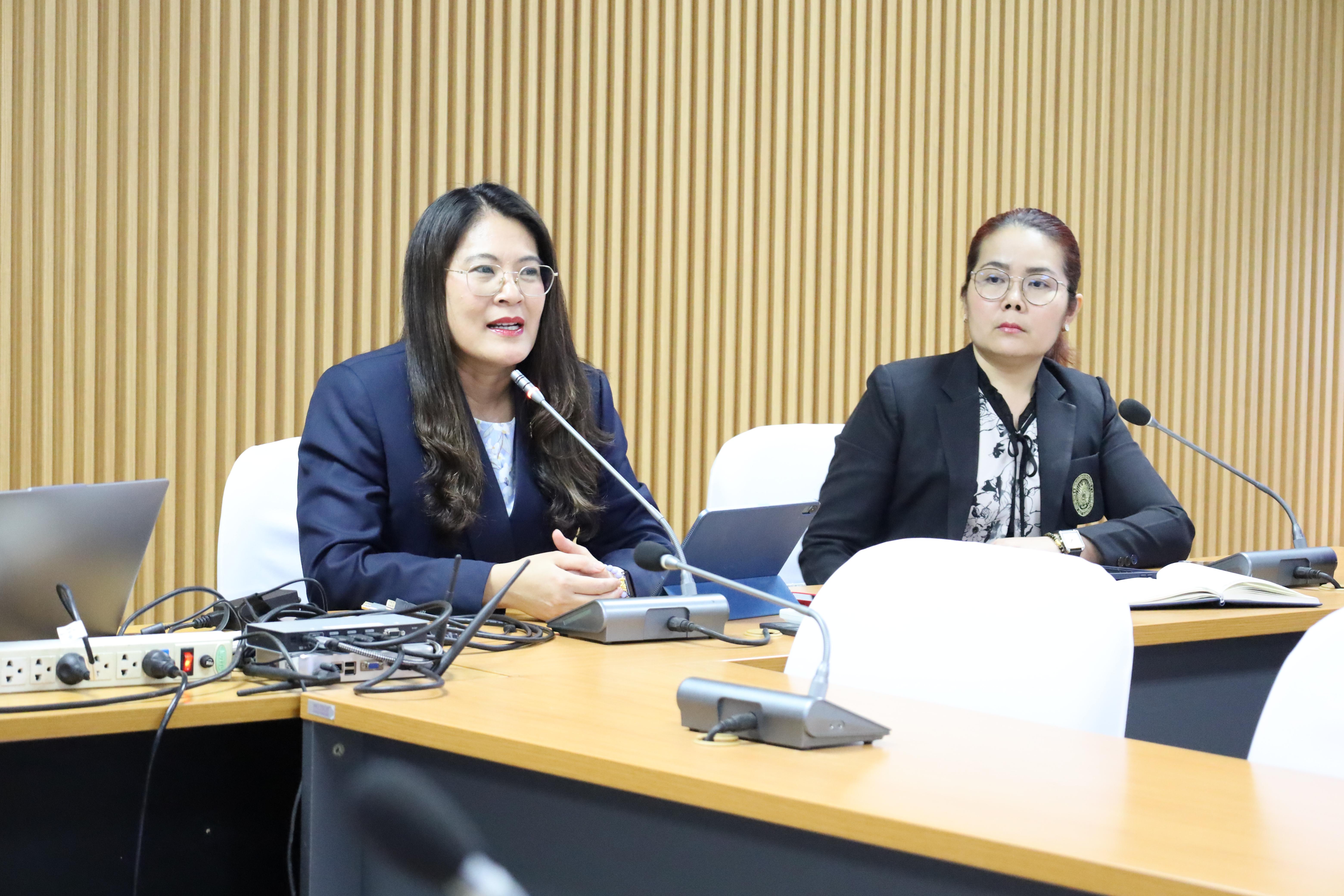 24. ผู้ทรงคุณวุฒิสภาวิชาการ พบอาจารย์คณะครุศาสตร์