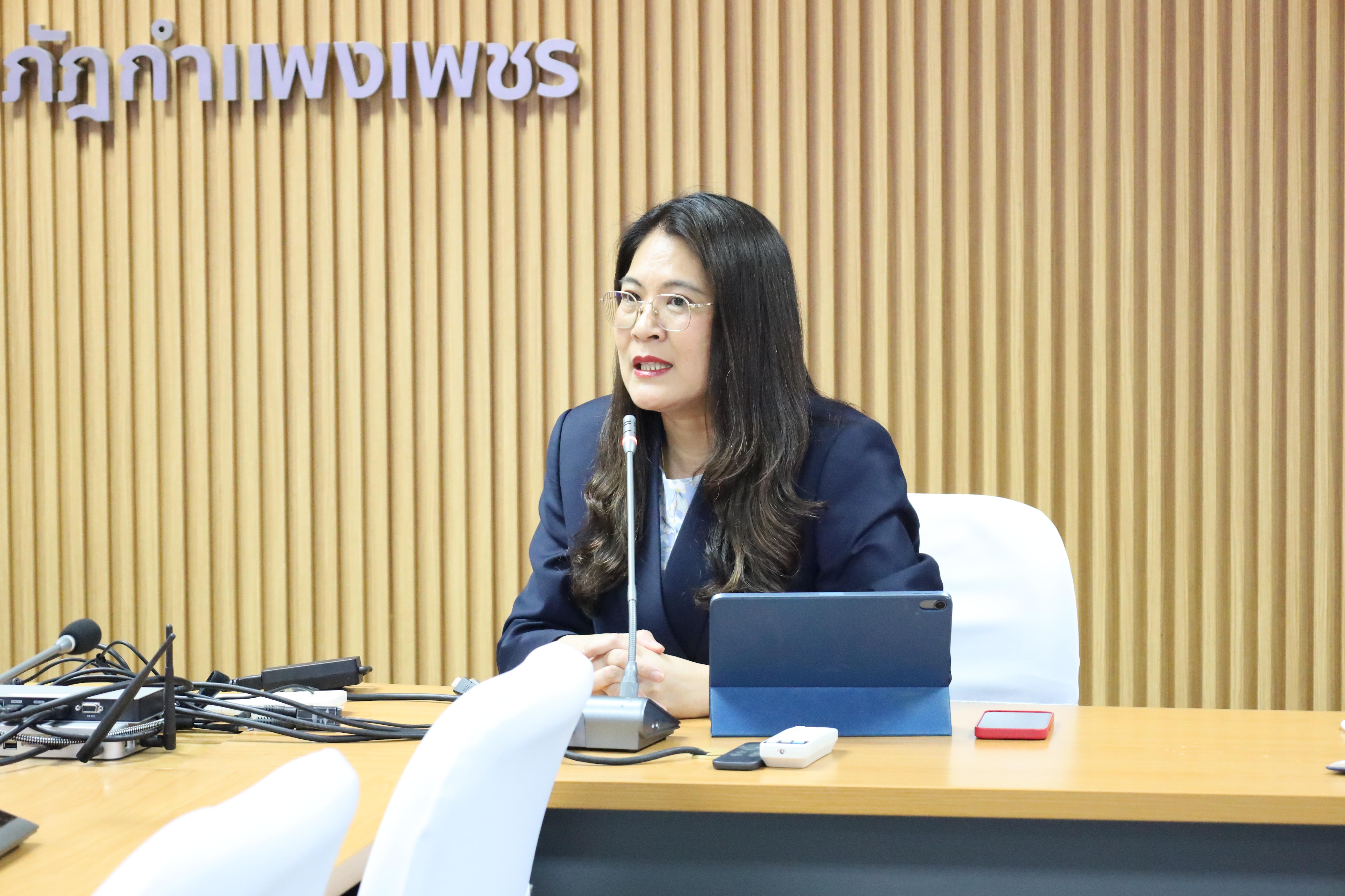 32. ผู้ทรงคุณวุฒิสภาวิชาการ พบอาจารย์คณะครุศาสตร์