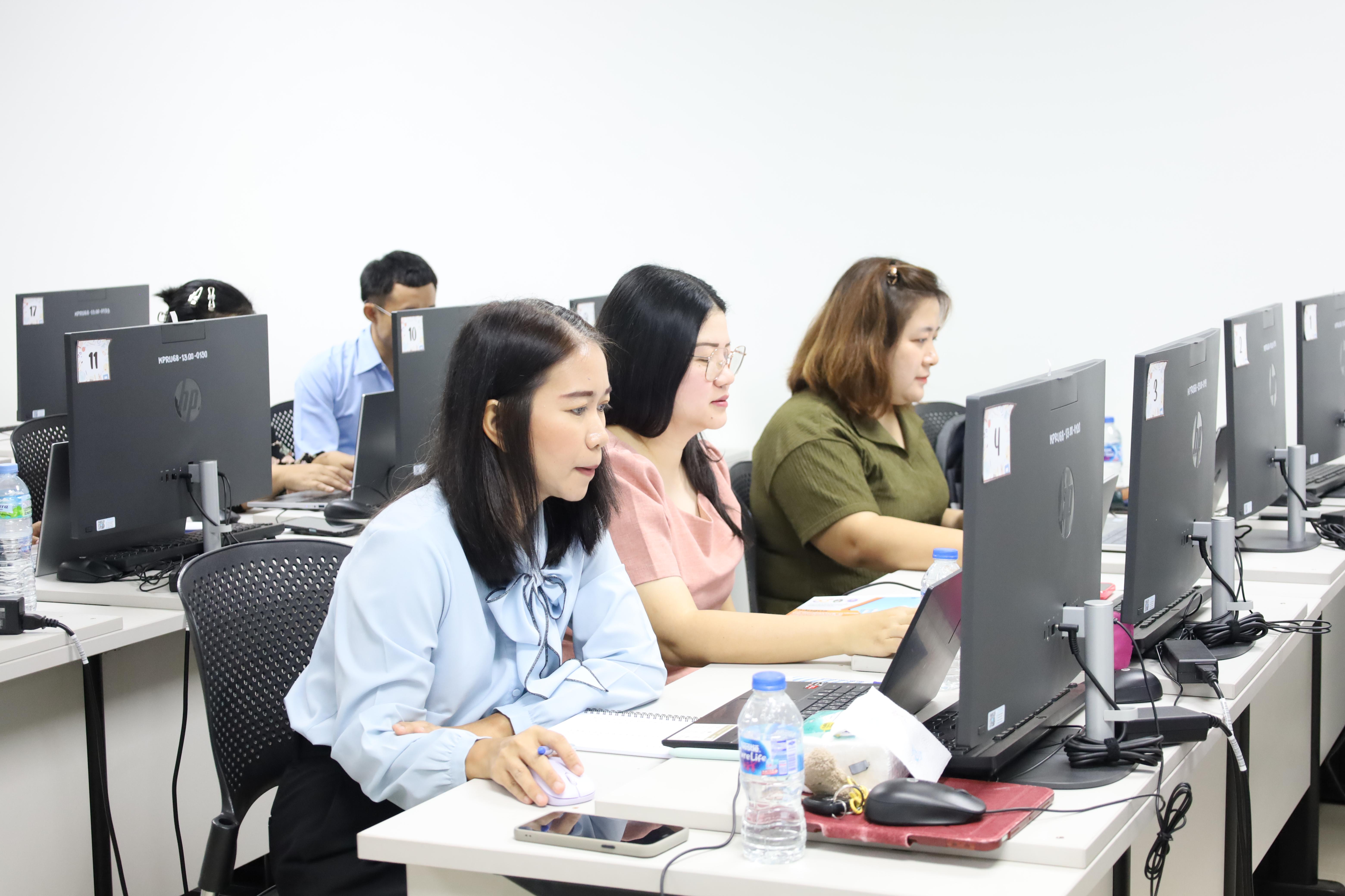 3. กิจกรรมอบรมหลักสูตรระยะสั้น (Non-degree) การพัฒนาสมรรถนะครูภาษาอังกฤษด้วย Generative AI