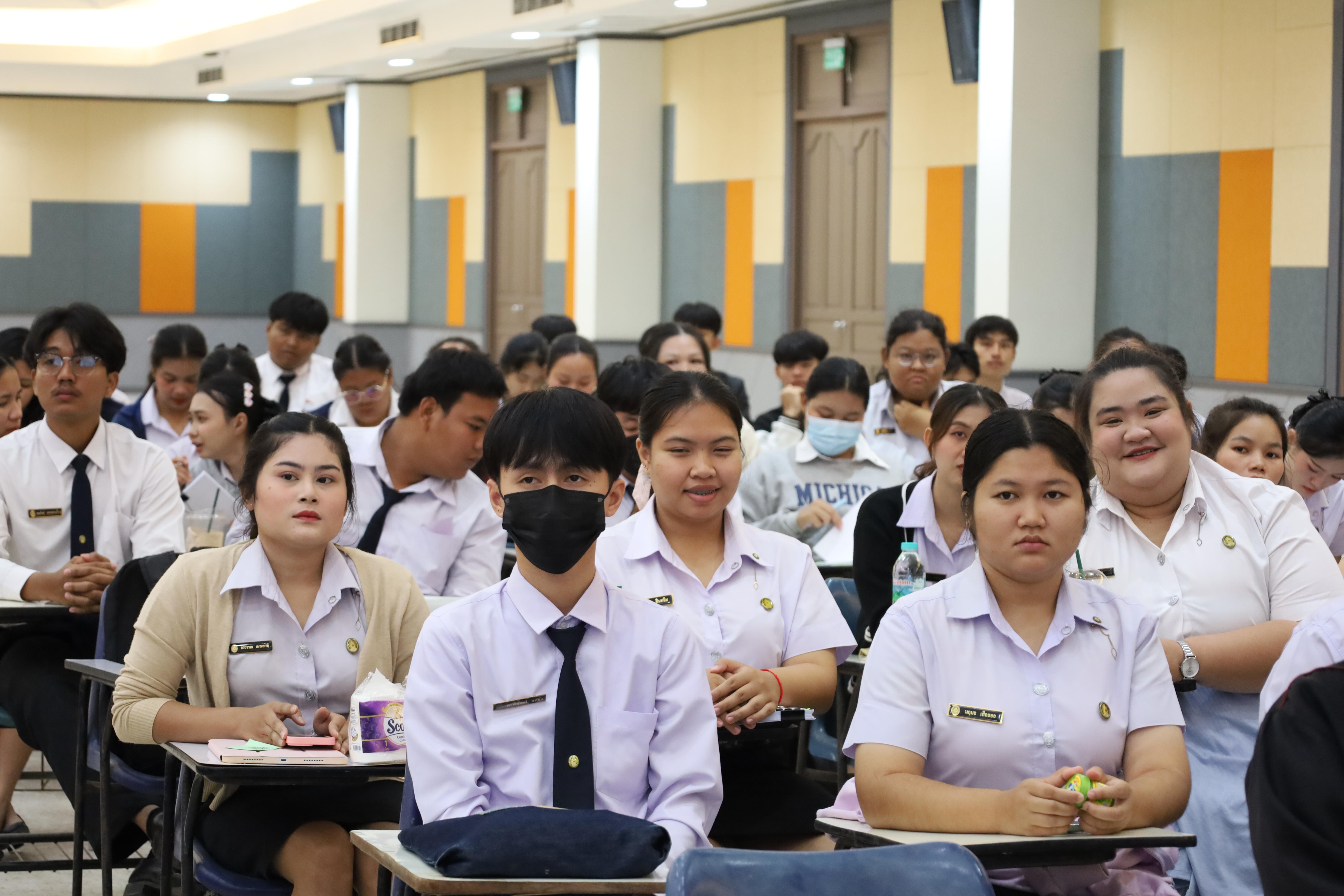 4. กิจกรรมสัมมนากลางภาคนักศึกษาฝึกประสบการณ์วิชาชีพครู ภาคเรียนที่ 1 ปีการศึกษา 2568