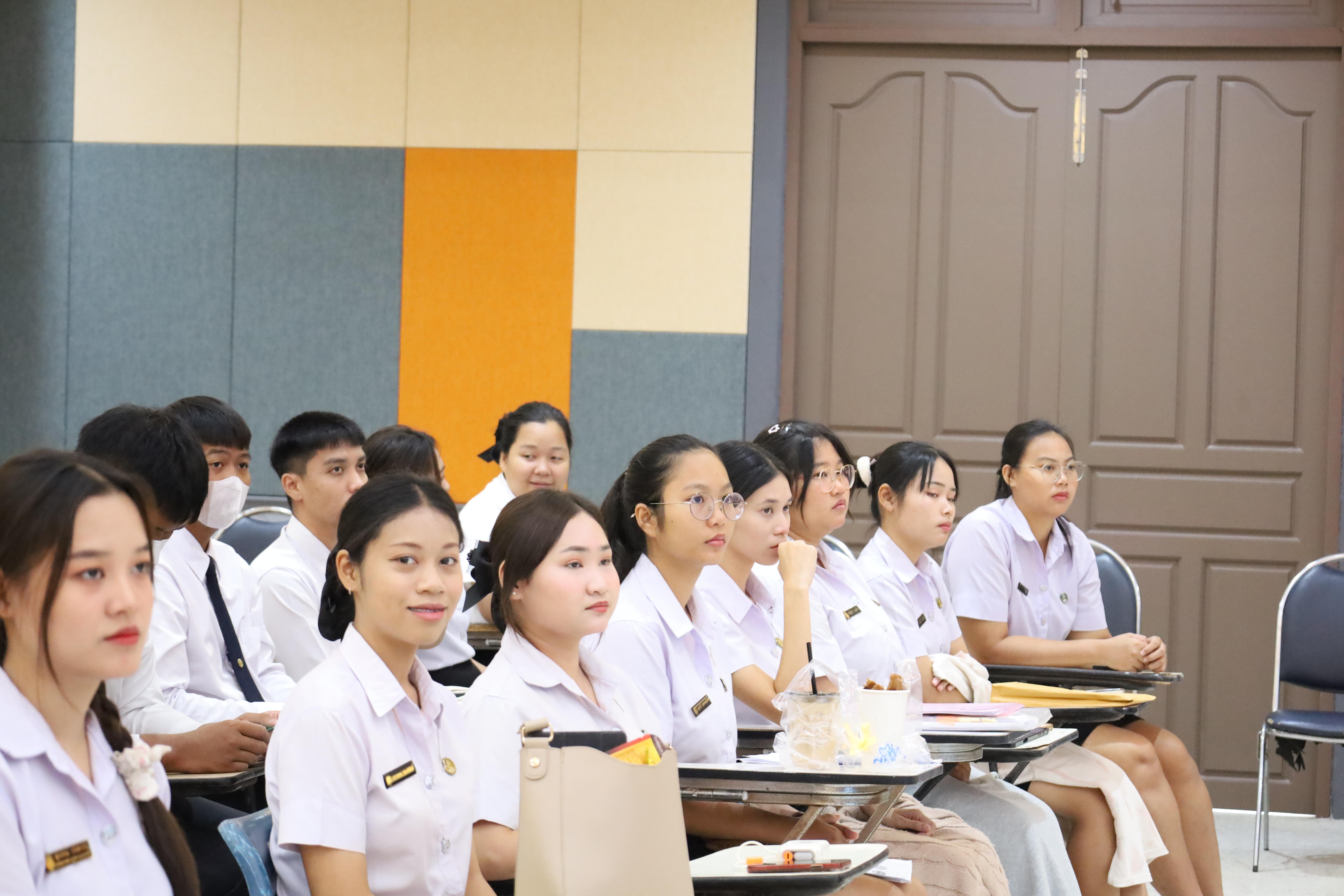 28. กิจกรรมสัมมนากลางภาคนักศึกษาฝึกประสบการณ์วิชาชีพครู ภาคเรียนที่ 1 ปีการศึกษา 2568