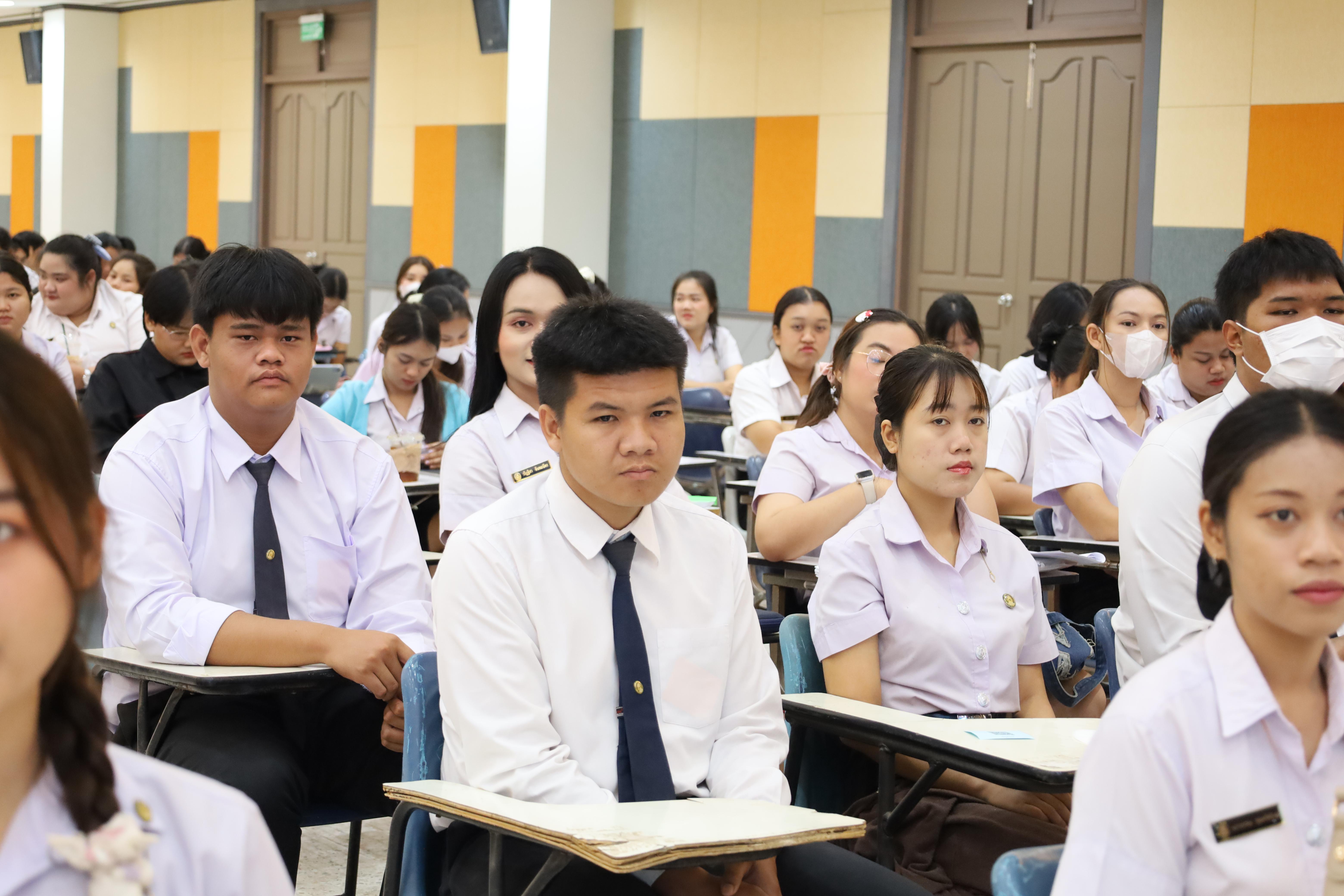 29. กิจกรรมสัมมนากลางภาคนักศึกษาฝึกประสบการณ์วิชาชีพครู ภาคเรียนที่ 1 ปีการศึกษา 2568