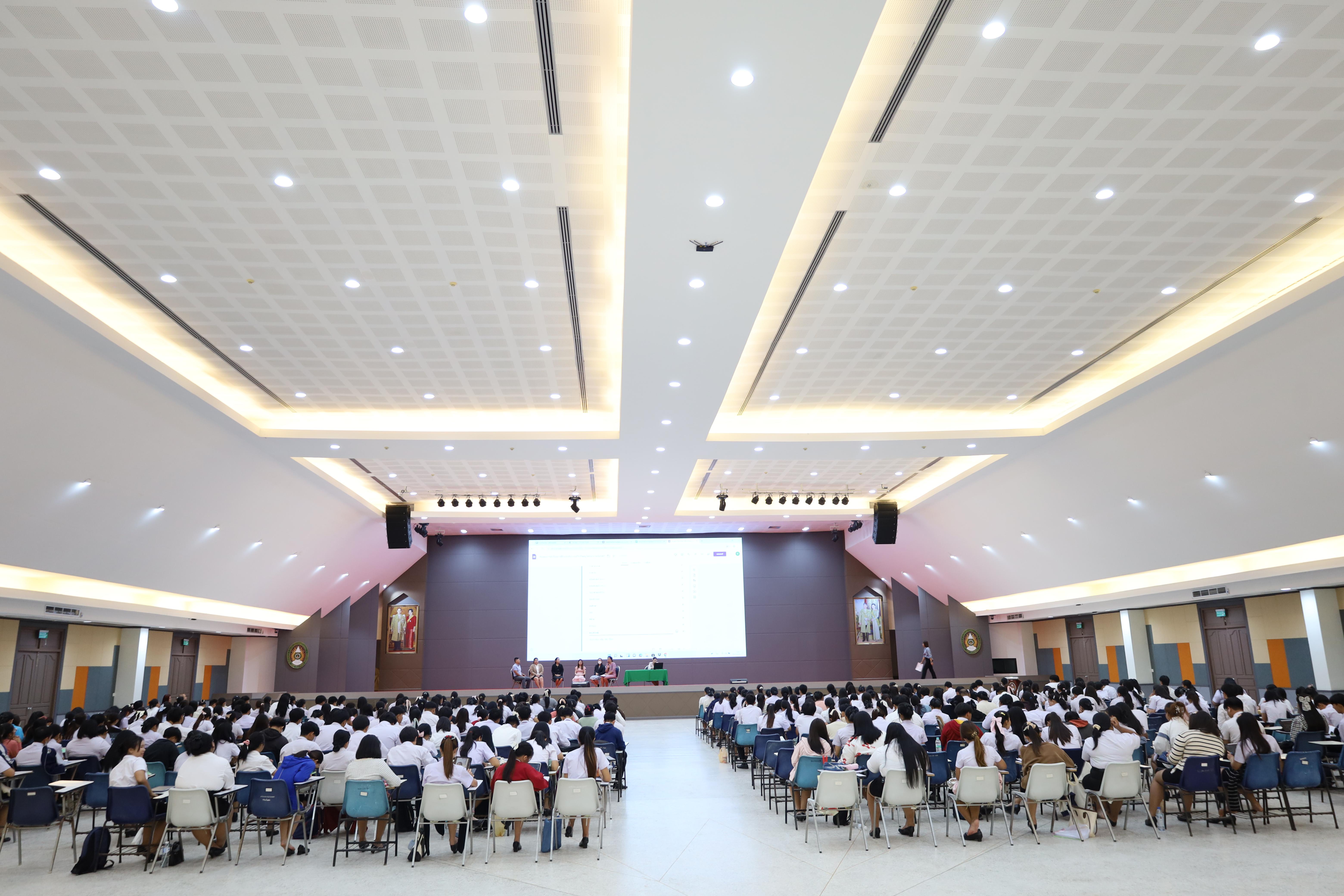 93. กิจกรรมสัมมนากลางภาคนักศึกษาฝึกประสบการณ์วิชาชีพครู ภาคเรียนที่ 1 ปีการศึกษา 2568