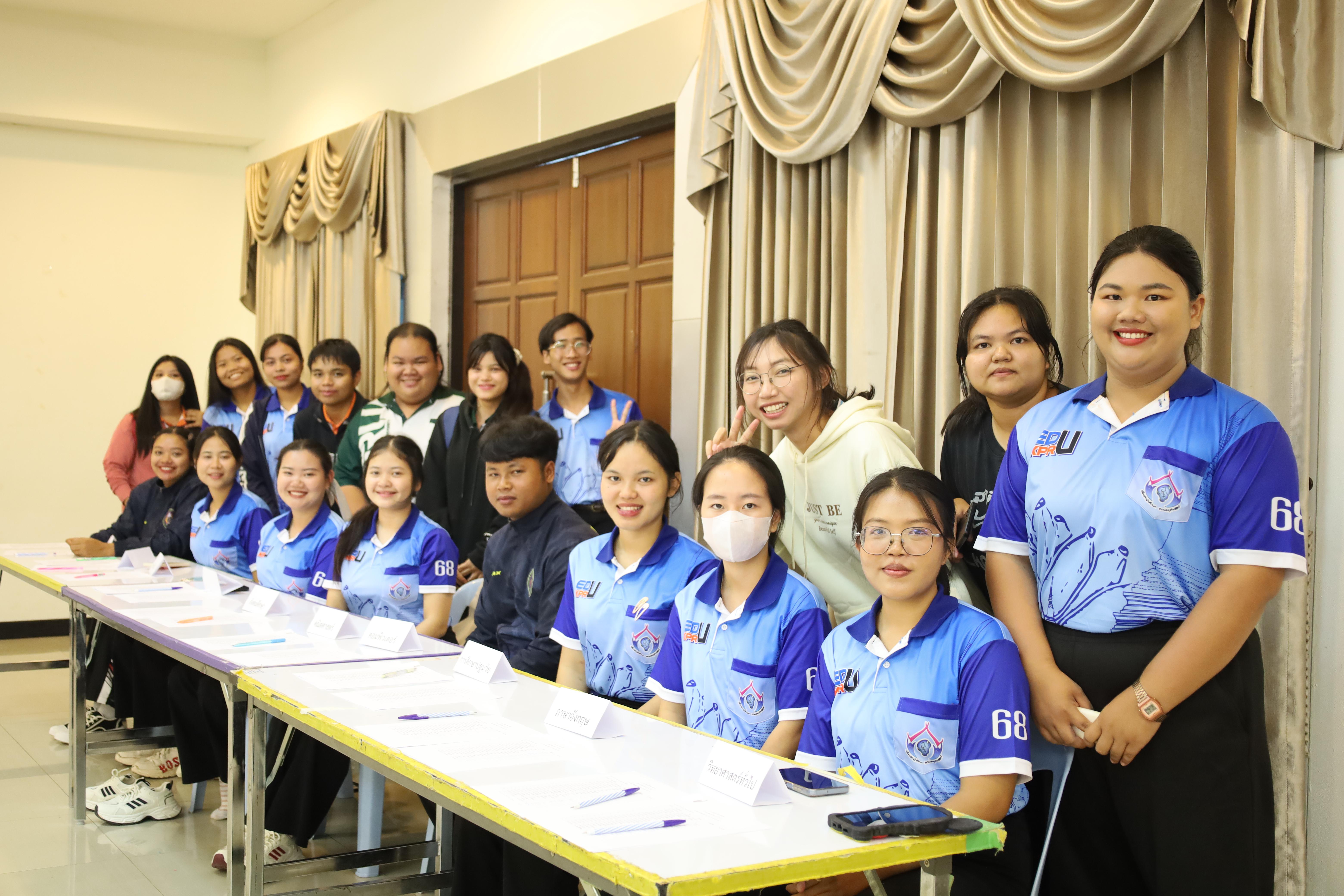 13. พบปะคณะผู้บริหารและการชี้แจงการสอบกลางภาคให้กับนักศึกษาชั้นปีที่ 1