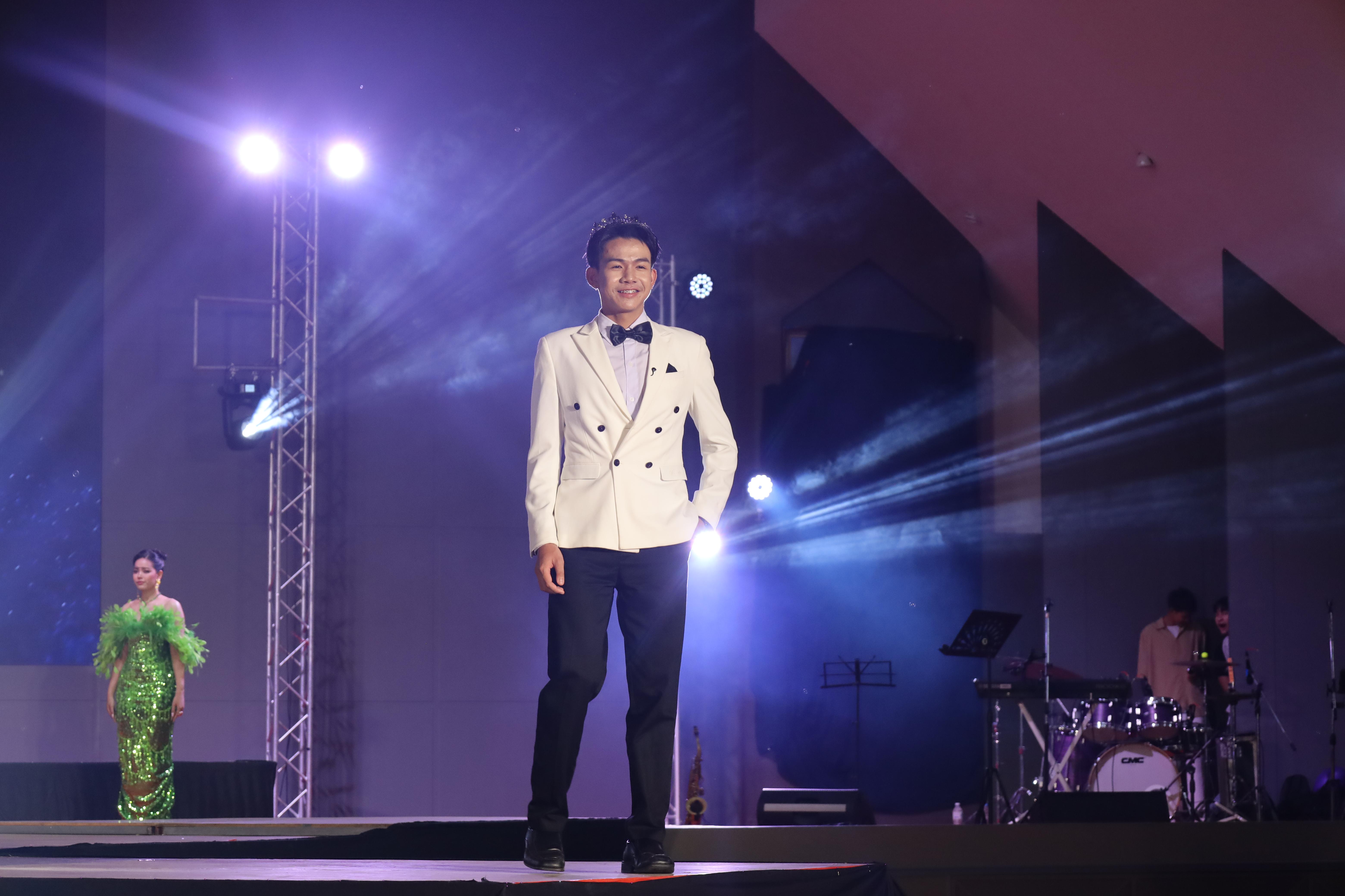 377. การประกวดดาว-เดือนครุศาสตร์ ประจำปี 2568 “Magical Freshy Night 2025”