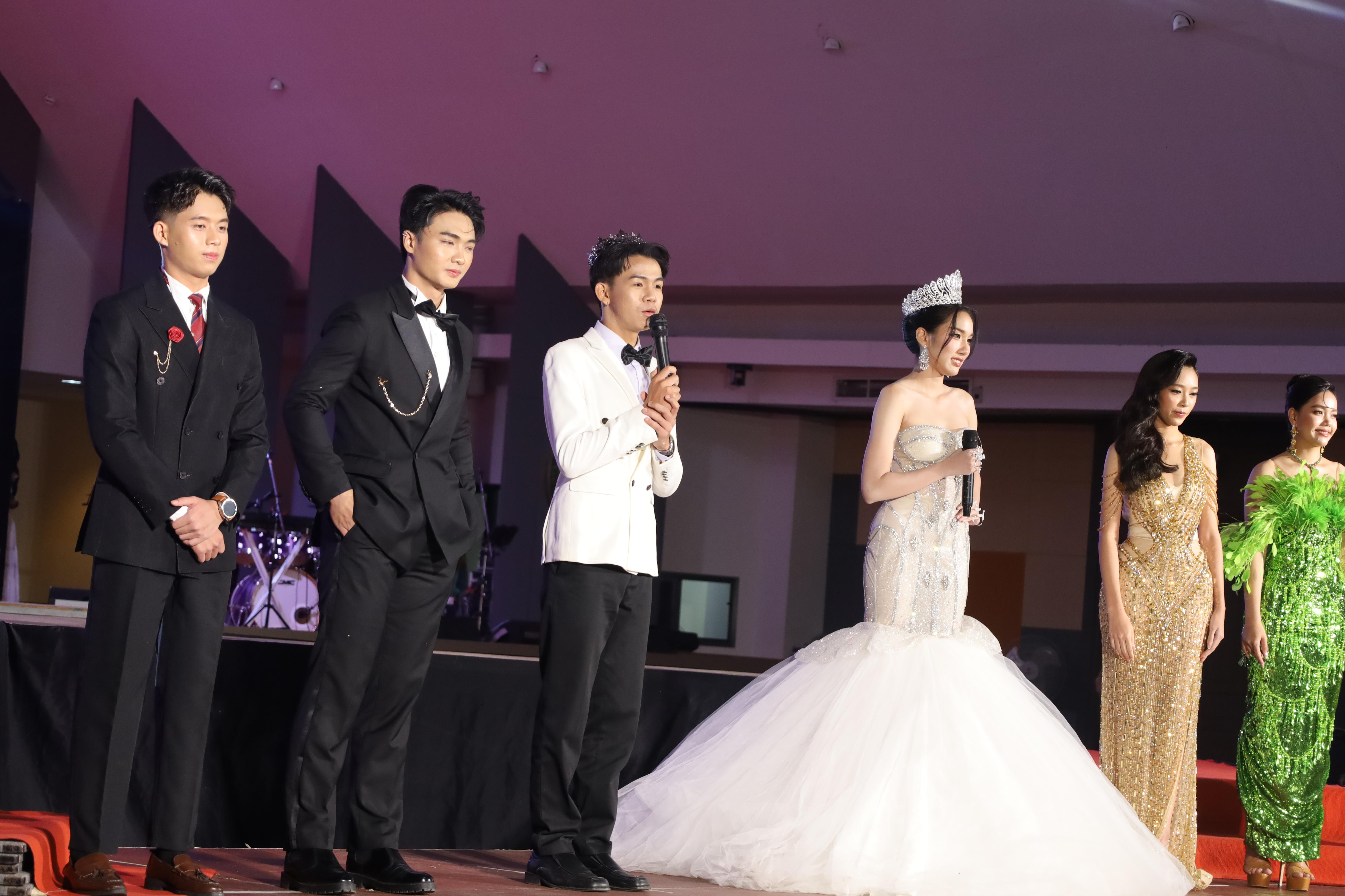 412. การประกวดดาว-เดือนครุศาสตร์ ประจำปี 2568 “Magical Freshy Night 2025”