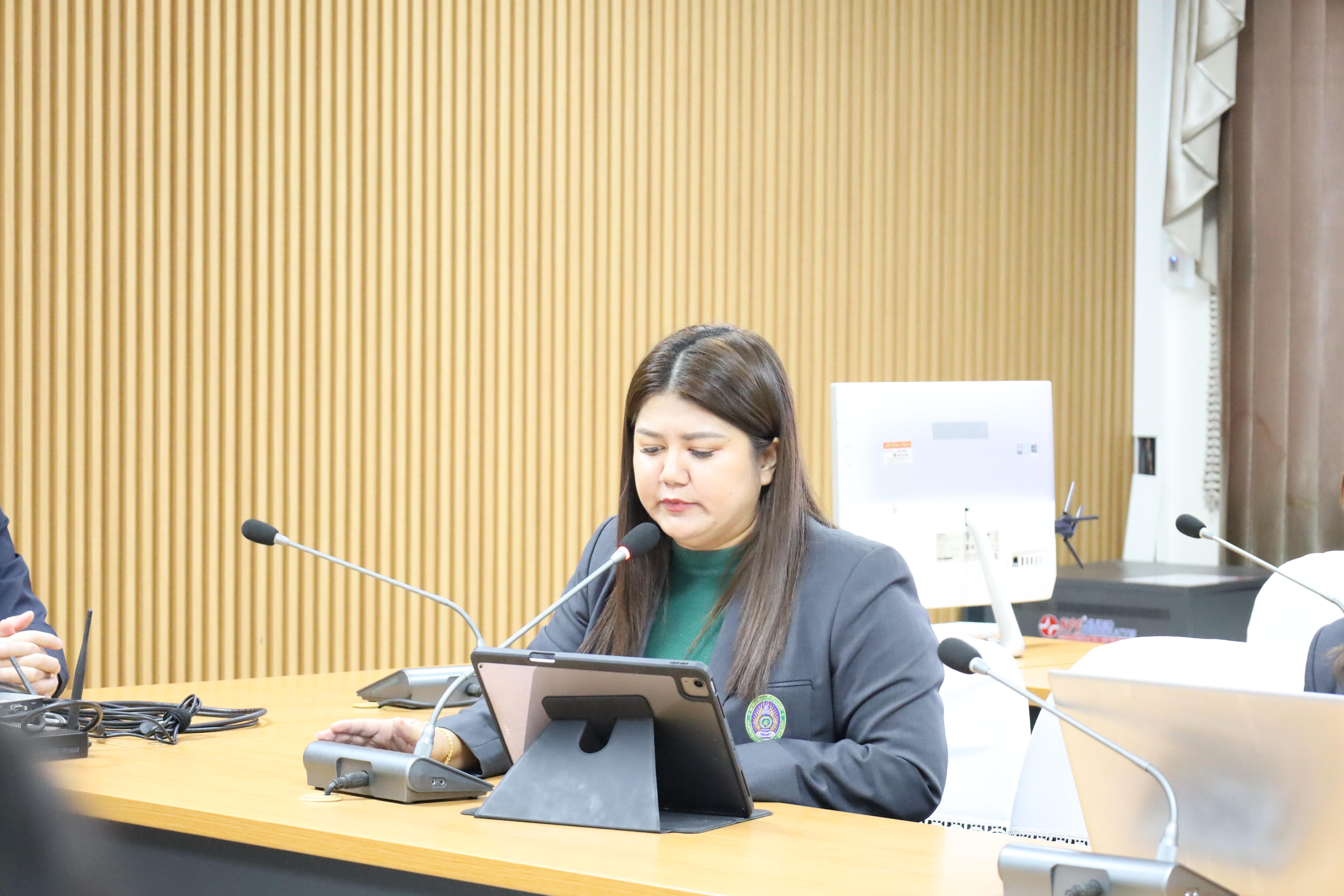 2. อบรมการประเด็นปัญหาด้านจริยธรรมการวิจัยทางสังคมศาสตร์และพฤติกรรมศาสตร์