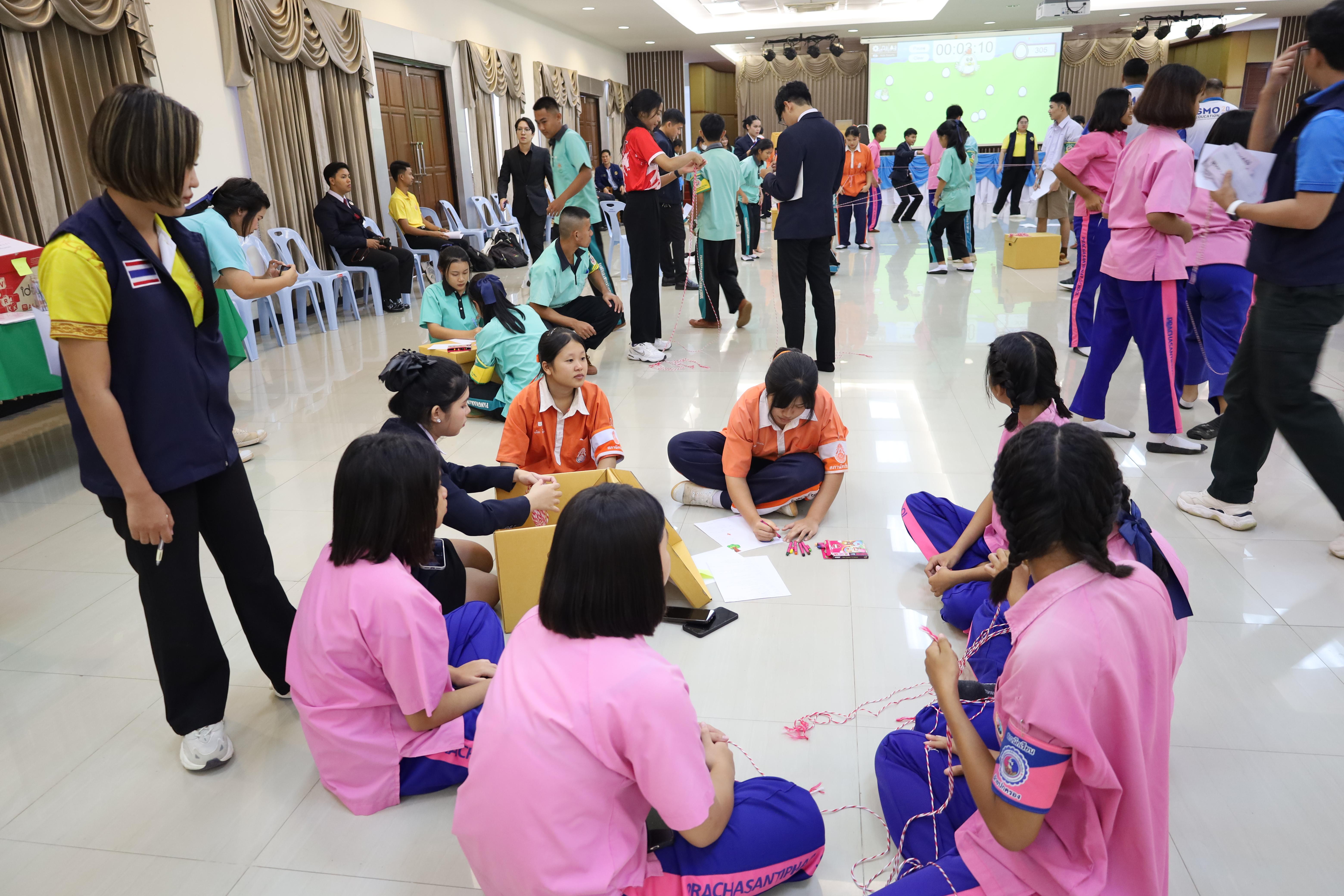 1. โครงการพัฒนาความเป็นพลเมืองในระบอบประชาธิปไตยอันมีพระมหากษัตริย์ทรงเป็นประมุข