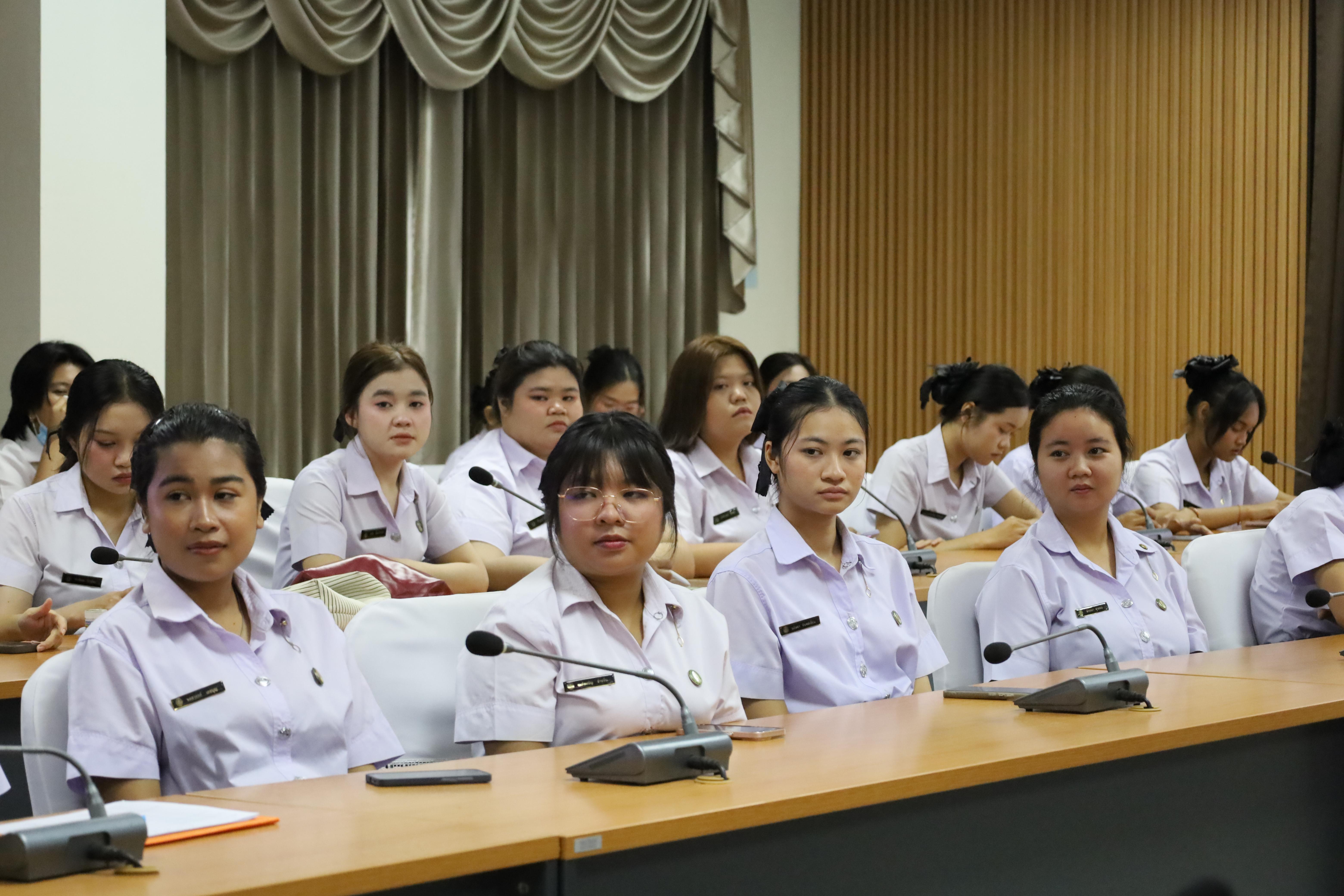 21. กิจกรรมการบรรยายพิเศษ หัวข้อ “บทบาทของศึกษานิเทศก์ในการพัฒนาคุณภาพการศึกษาปฐมวัยในโรงเรียน” สำหรับนักศึกษาโปรแกรมวิชาการศึกษาปฐมวัย