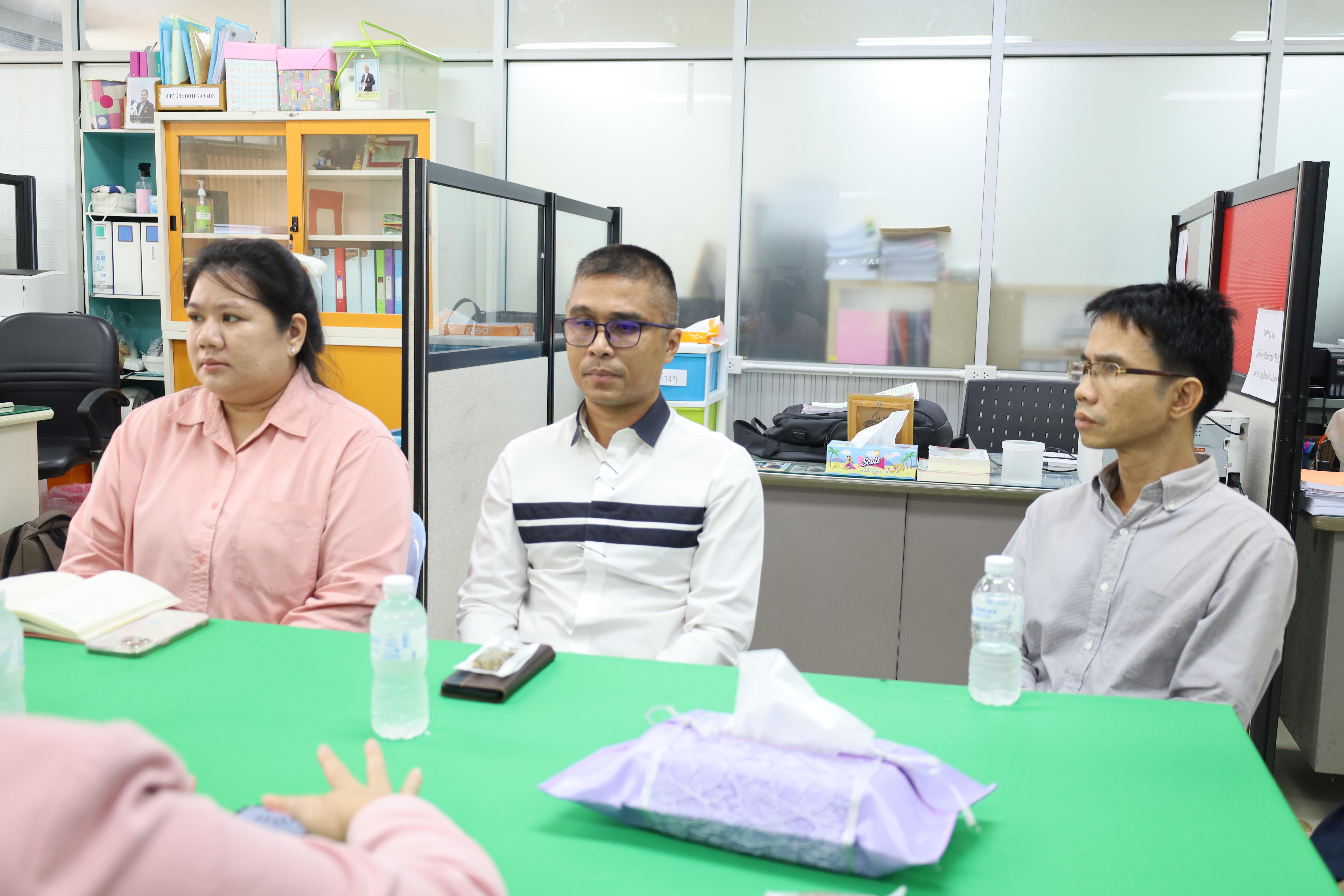 10. คณบดีพบปะอาจารย์ประจำโปรแกรมวิชาการประถมศึกษา