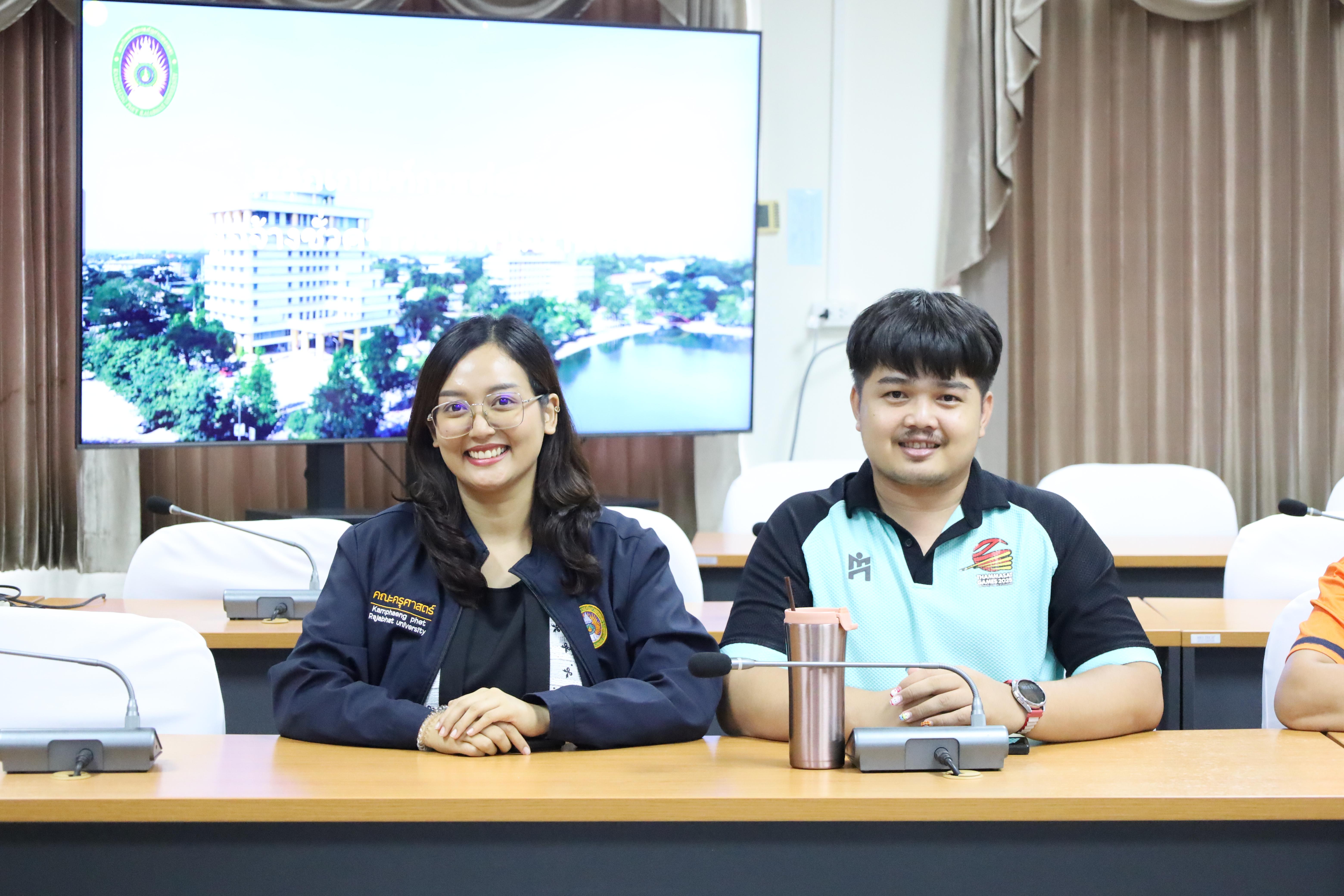 4. ประชุมชี้แจงหลักเกณฑ์การต่อสัญญาจ้างเจ้าหน้าที่และนักการภารโรงคณะครุศาสตร์