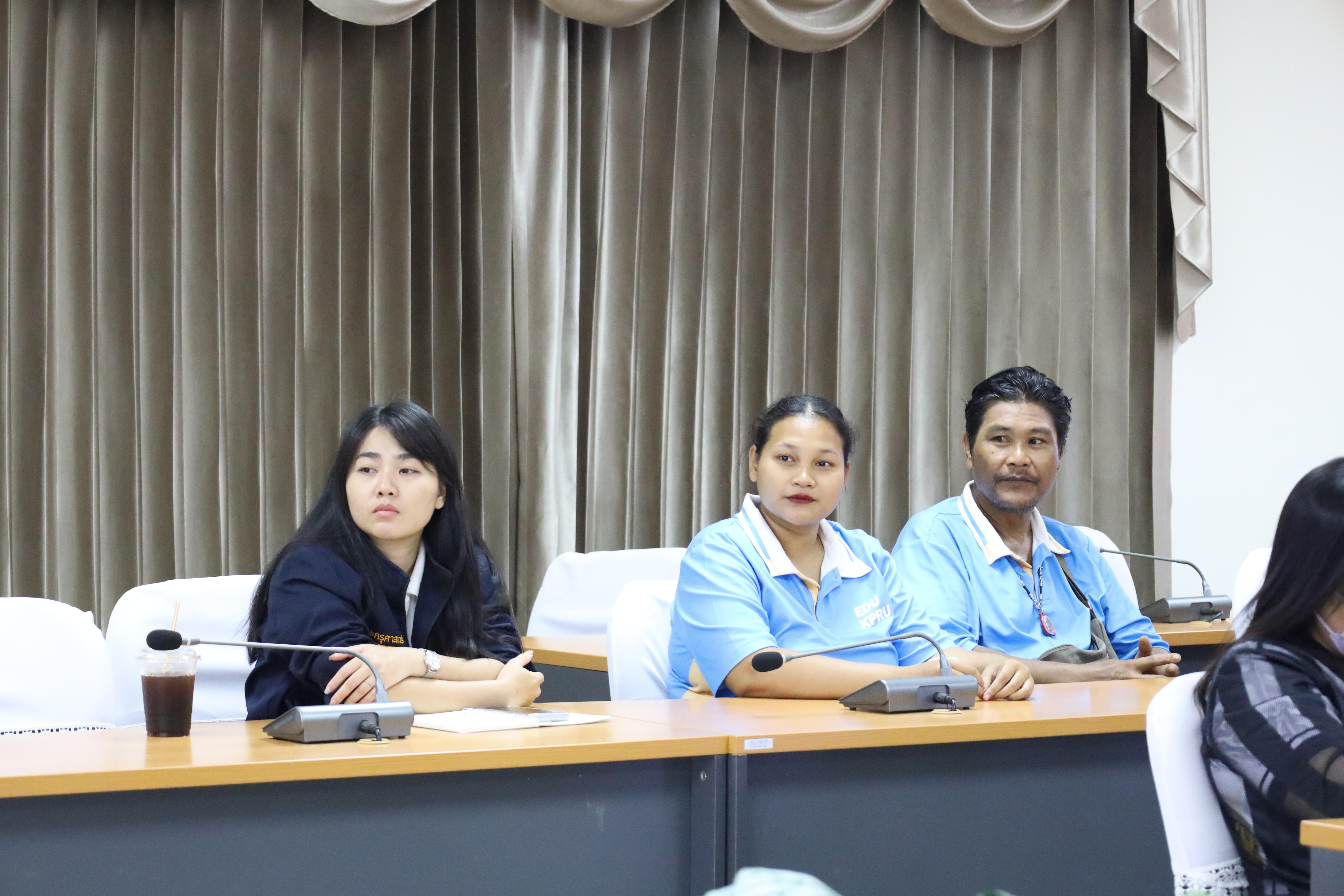 17. ประชุมชี้แจงหลักเกณฑ์การต่อสัญญาจ้างเจ้าหน้าที่และนักการภารโรงคณะครุศาสตร์