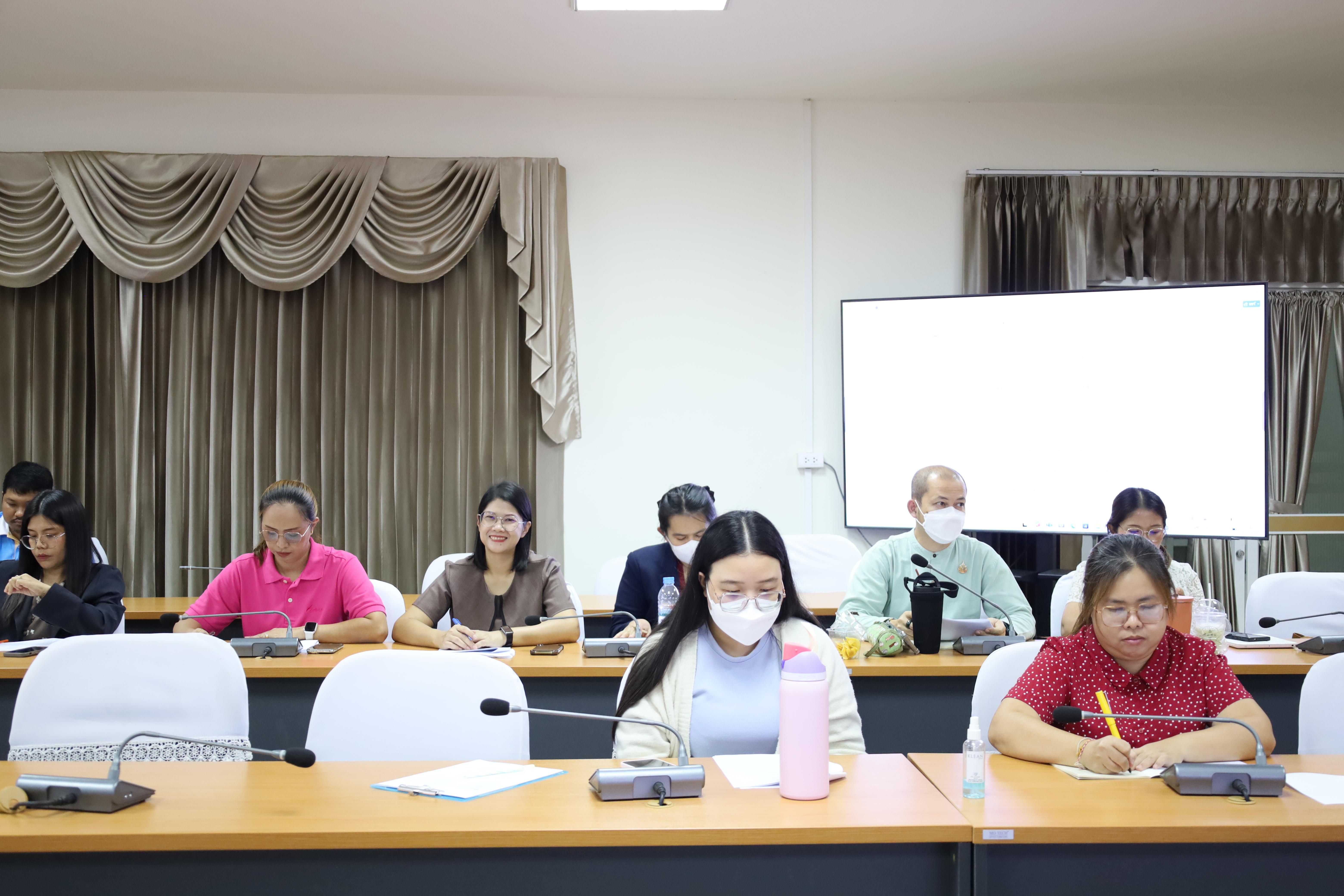 4. ประชุมอาจารย์ผู้สอนหลักสูตรประกาศนียบัตรบัณฑิต สาขาวิชาชีพครู