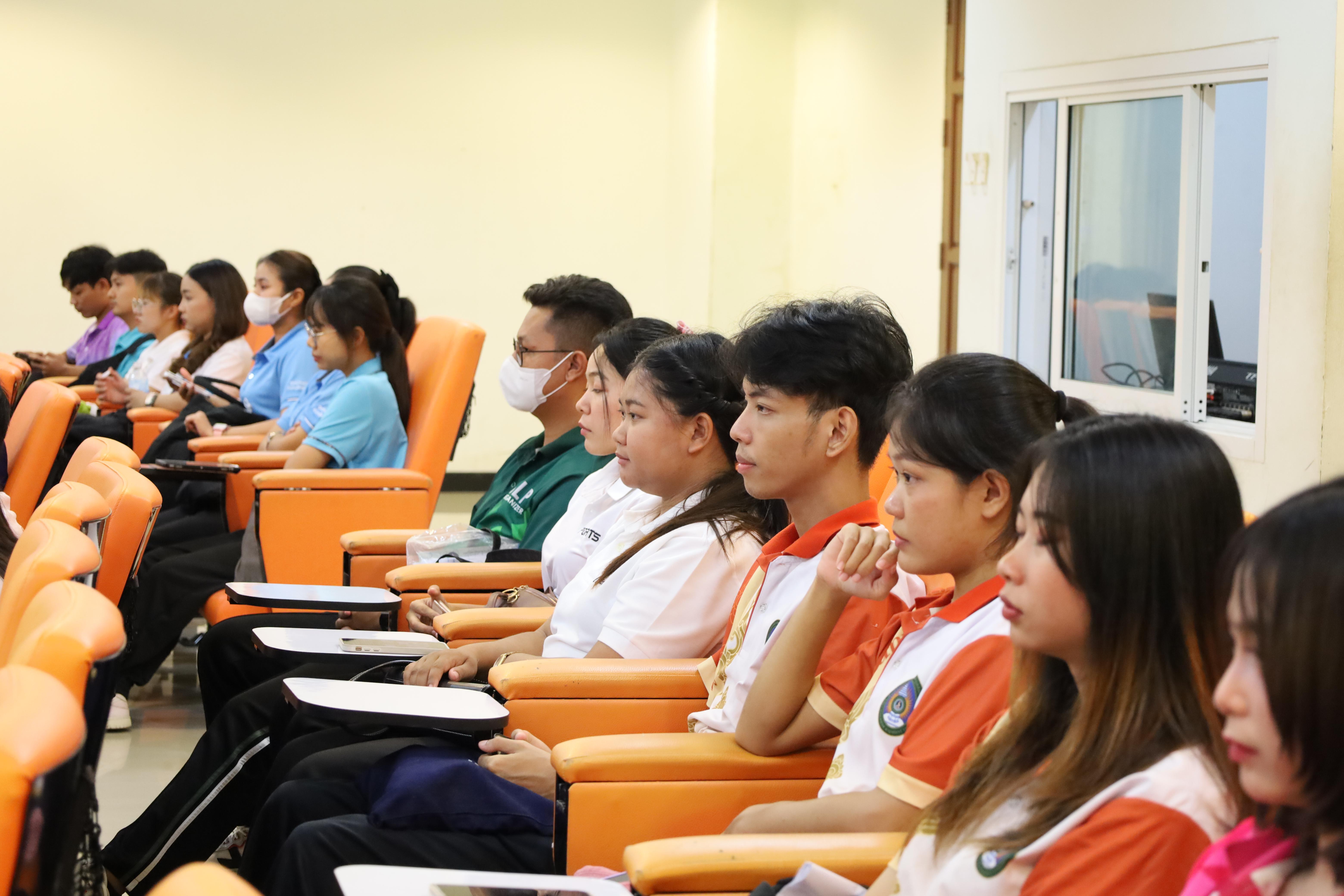 123. การปฐมนิเทศนักศึกษาใหม่ หลักสูตรประกาศนียบัตรบัณฑิต สาขาวิชาชีพครู