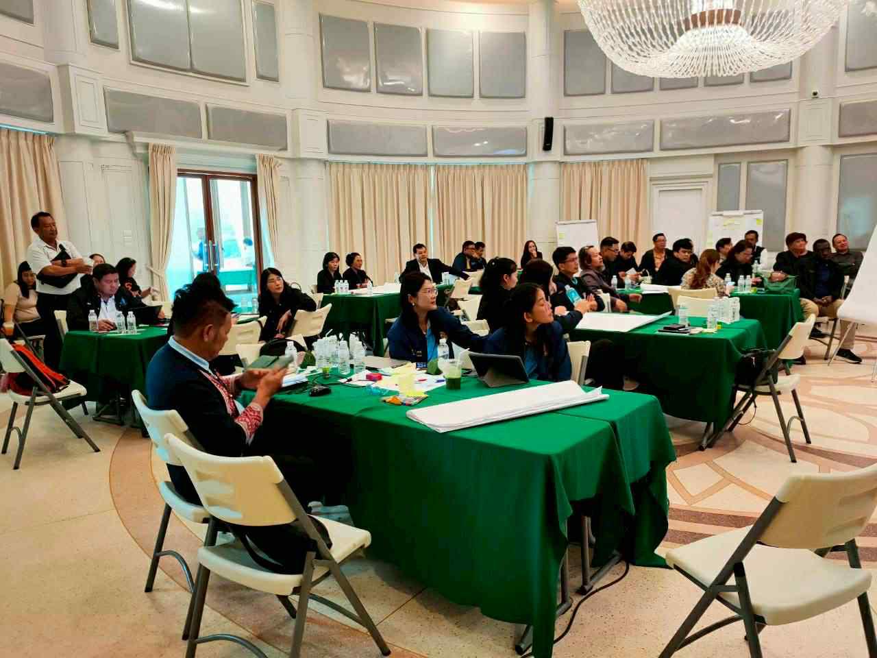 2. การประชุมถอดบทเรียนการดำเนินงานโครงการพัฒนาครูในโครงการผลิตครูเพื่อพัฒนาท้องถิ่น