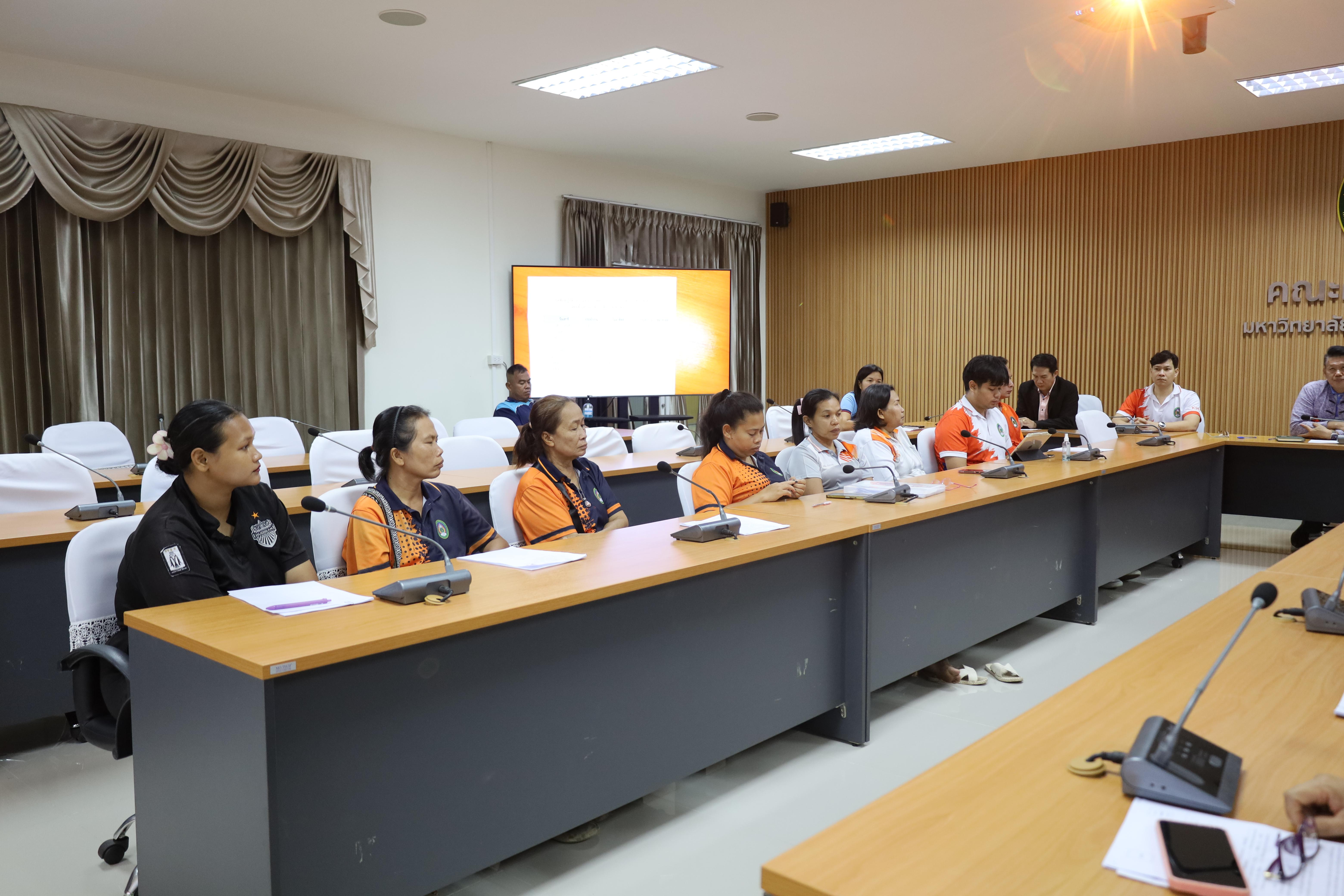 4. การประชุมเจ้าหน้าที่เพื่อต่อสัญญาจ้าง