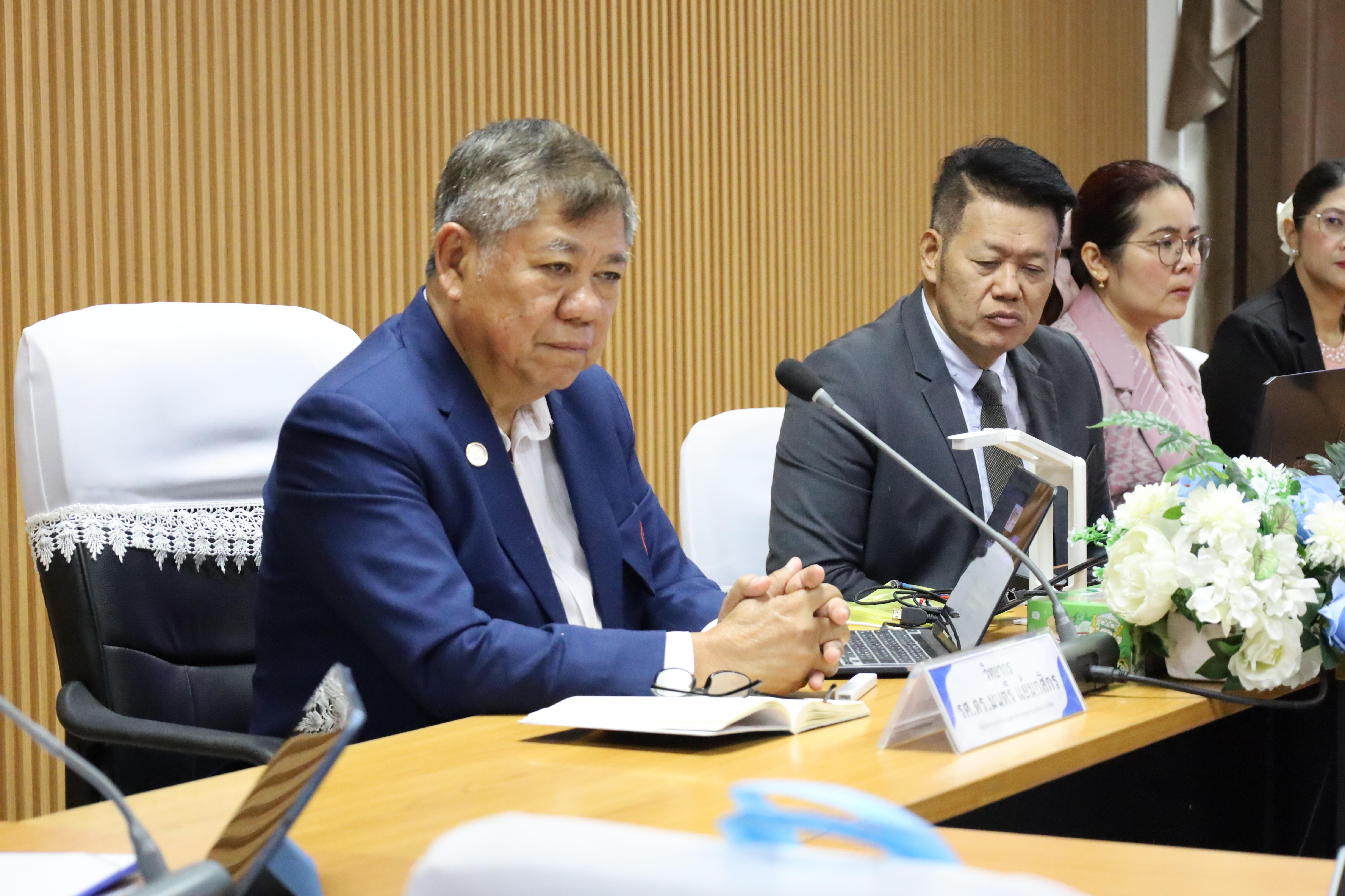 11. กิจกรรมอบรมเชิงปฏิบัติการ "พัฒนาองค์ความรู้การออกแบบและพัฒนาหลักสูตรและการสอน"