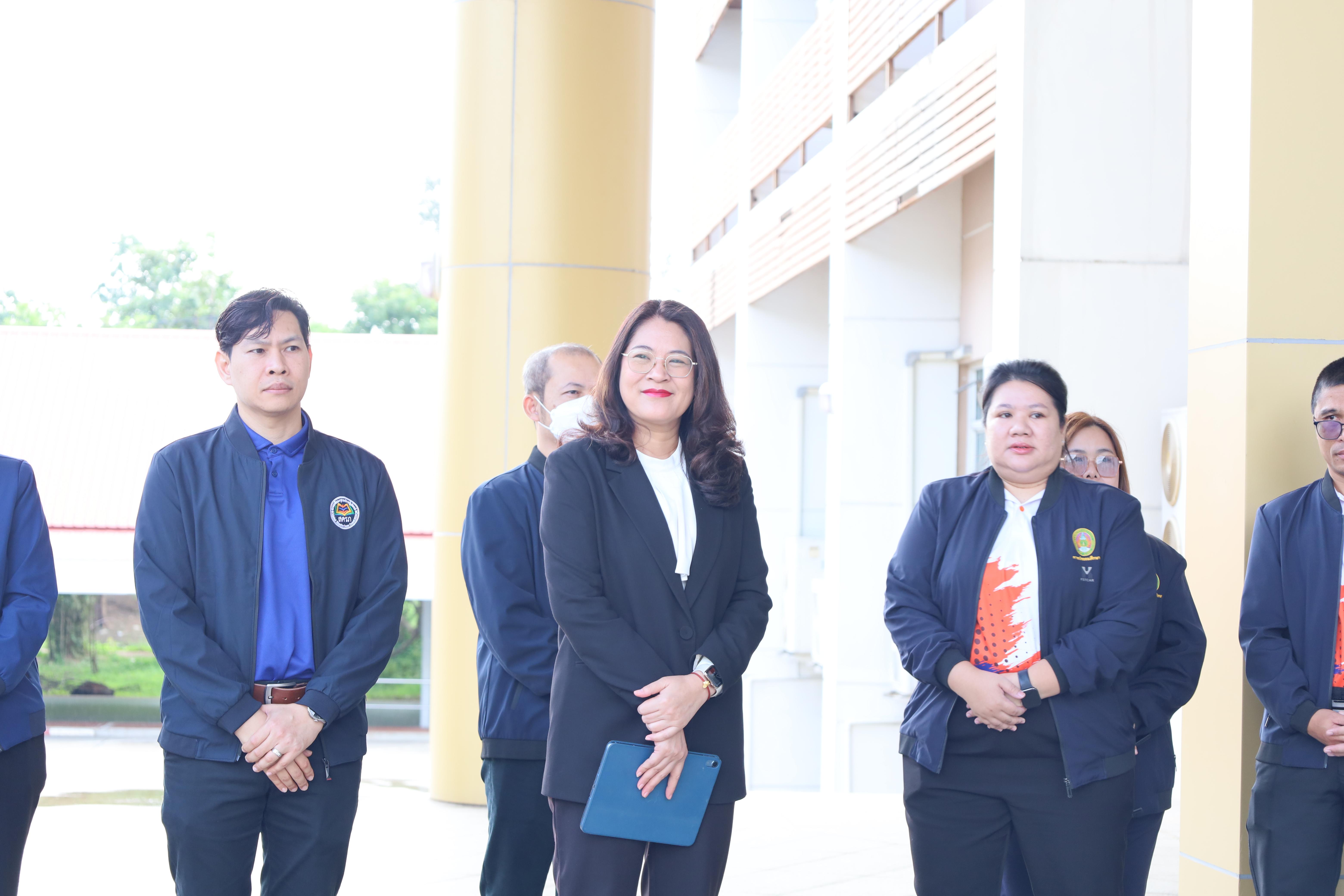 2. ต้อนรับคณะกรรมการกสศ.ในการลงพื้นที่เพื่อเตรียมเป็นสถานศึกษาโครงการครูรัก(ษ์)ถิ่น