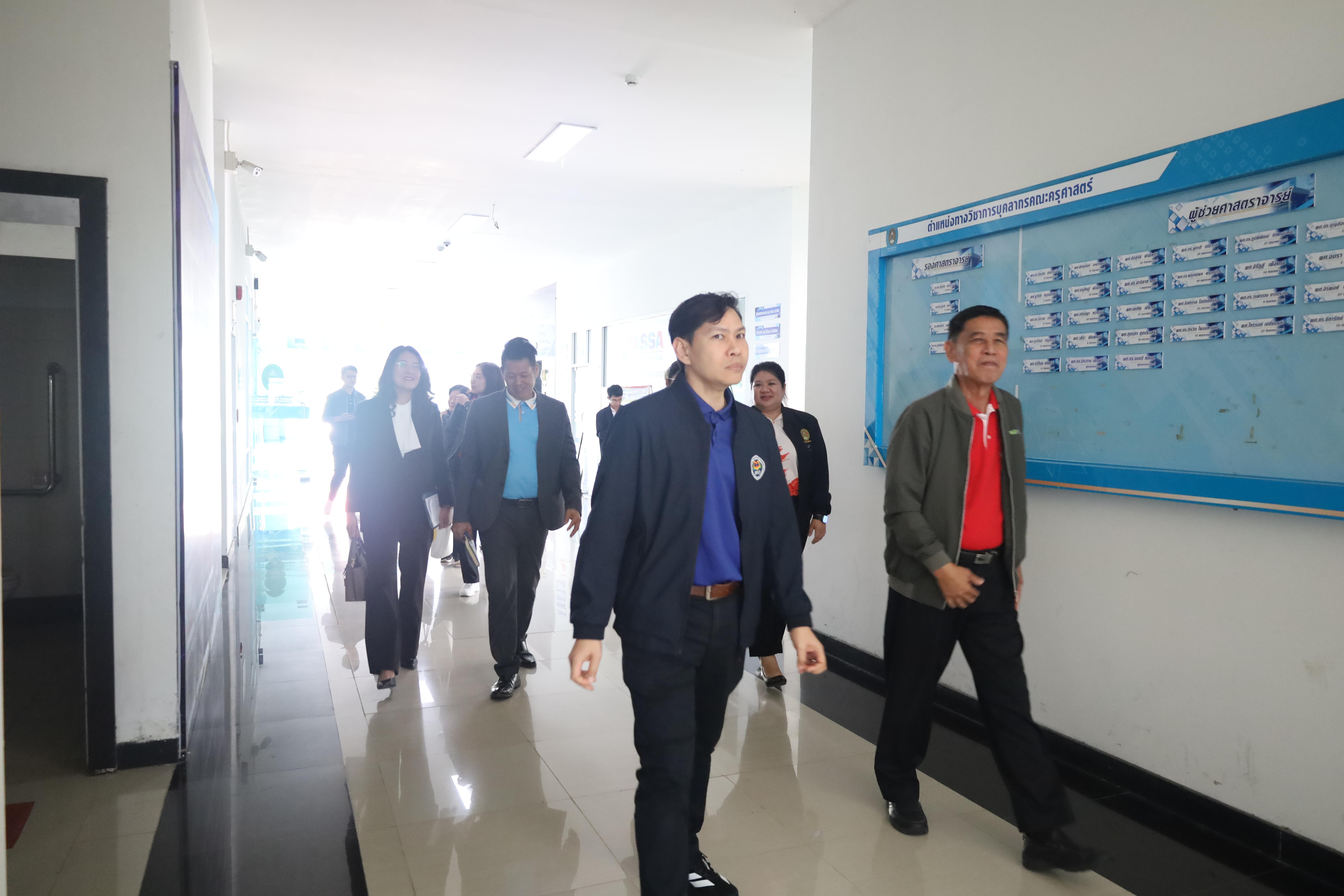 71. ต้อนรับคณะกรรมการกสศ.ในการลงพื้นที่เพื่อเตรียมเป็นสถานศึกษาโครงการครูรัก(ษ์)ถิ่น