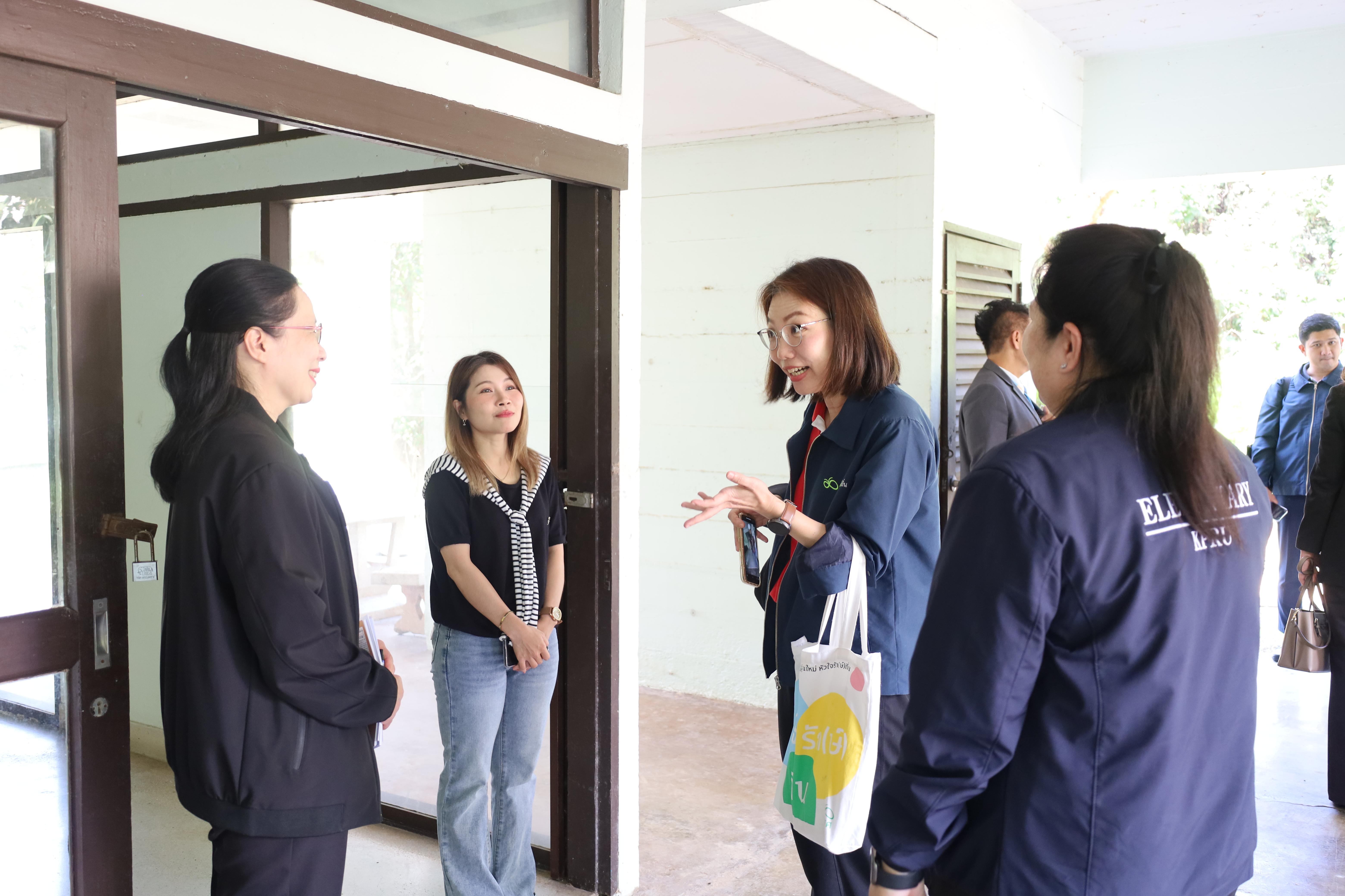 99. ต้อนรับคณะกรรมการกสศ.ในการลงพื้นที่เพื่อเตรียมเป็นสถานศึกษาโครงการครูรัก(ษ์)ถิ่น